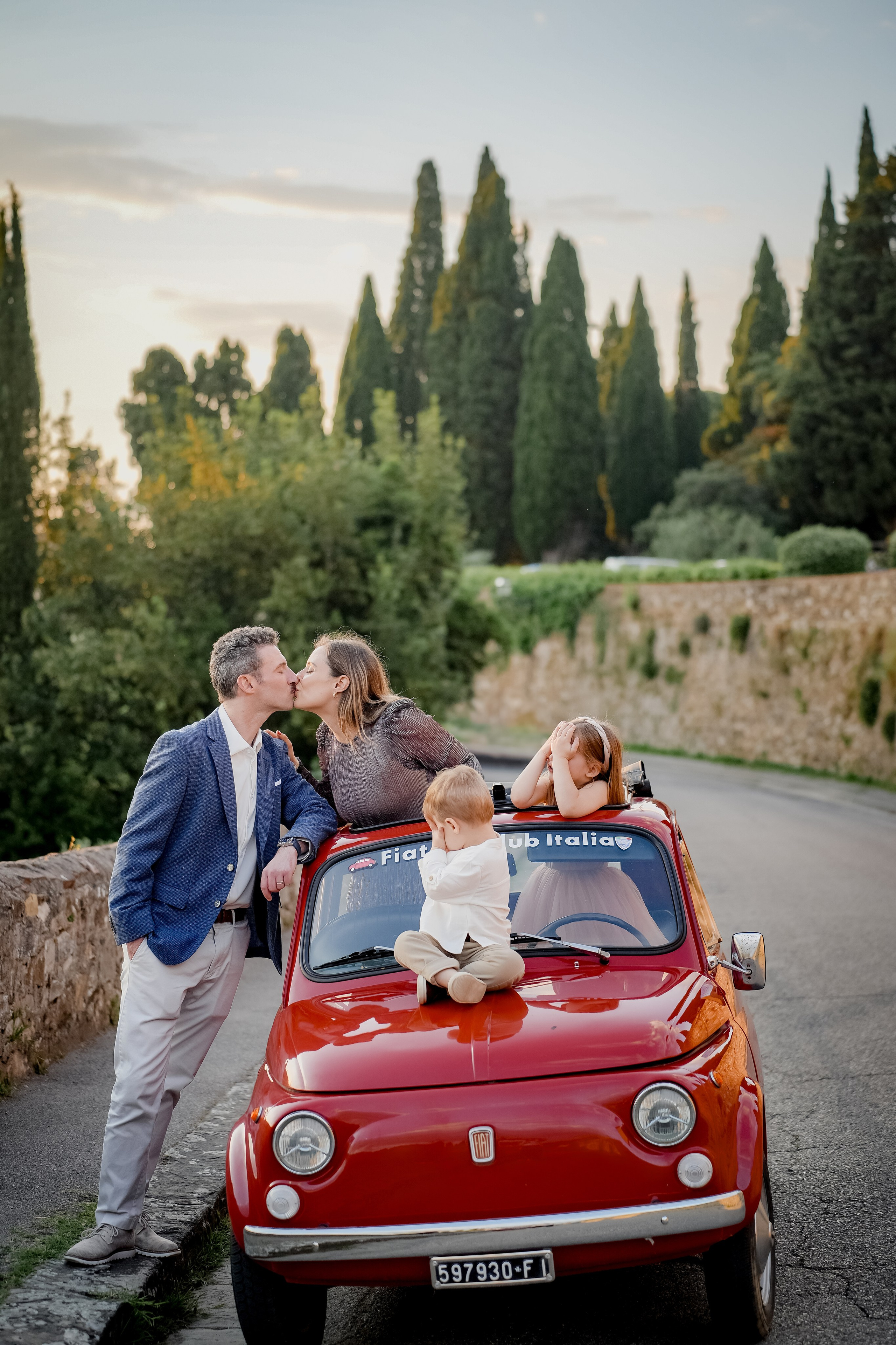 Jessica & Family. Wedding Photographer in Italy