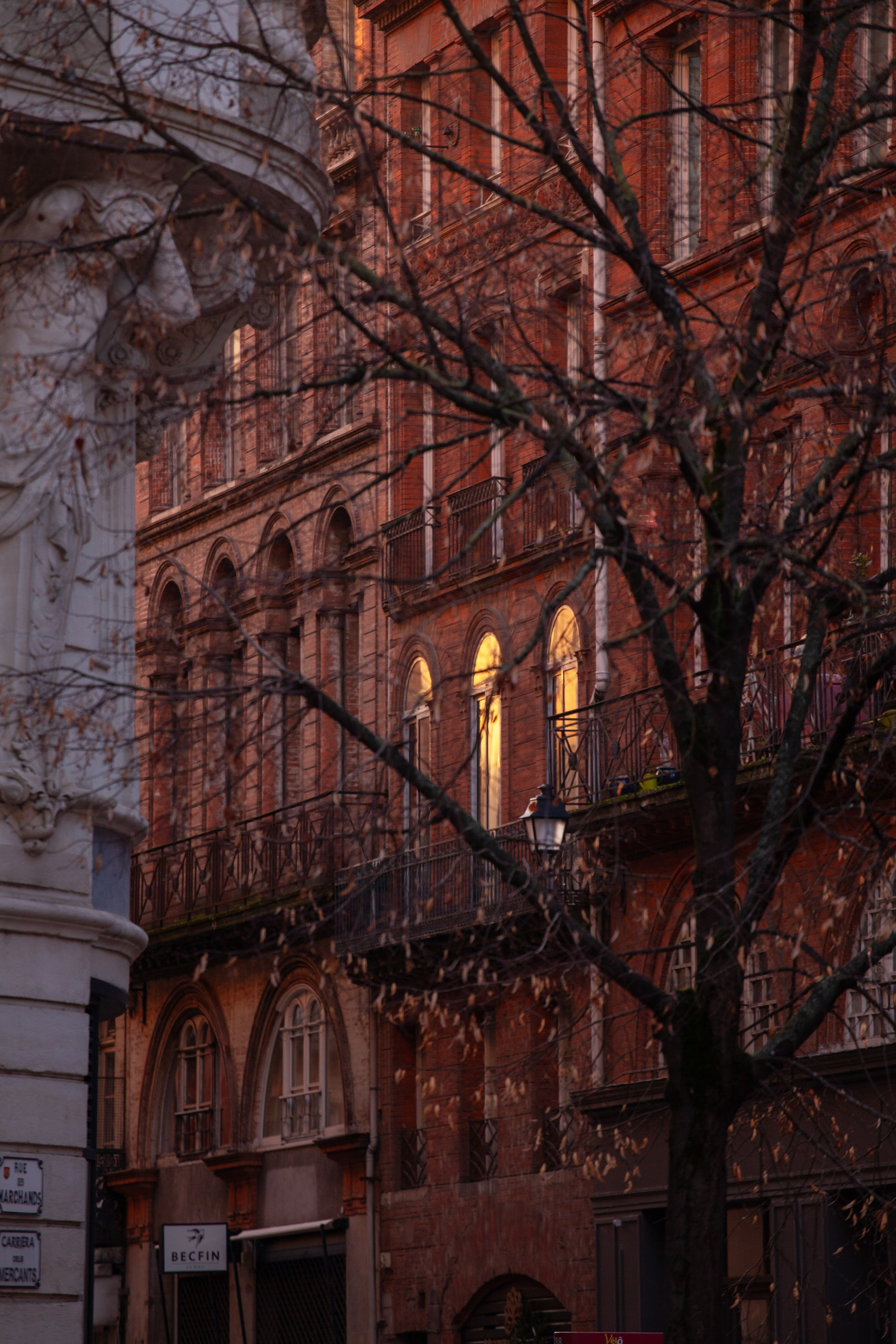 Toulouse. Eugenie Smirnova — wedding, corporate and lifestyle photographer in Toulouse and Southwest France