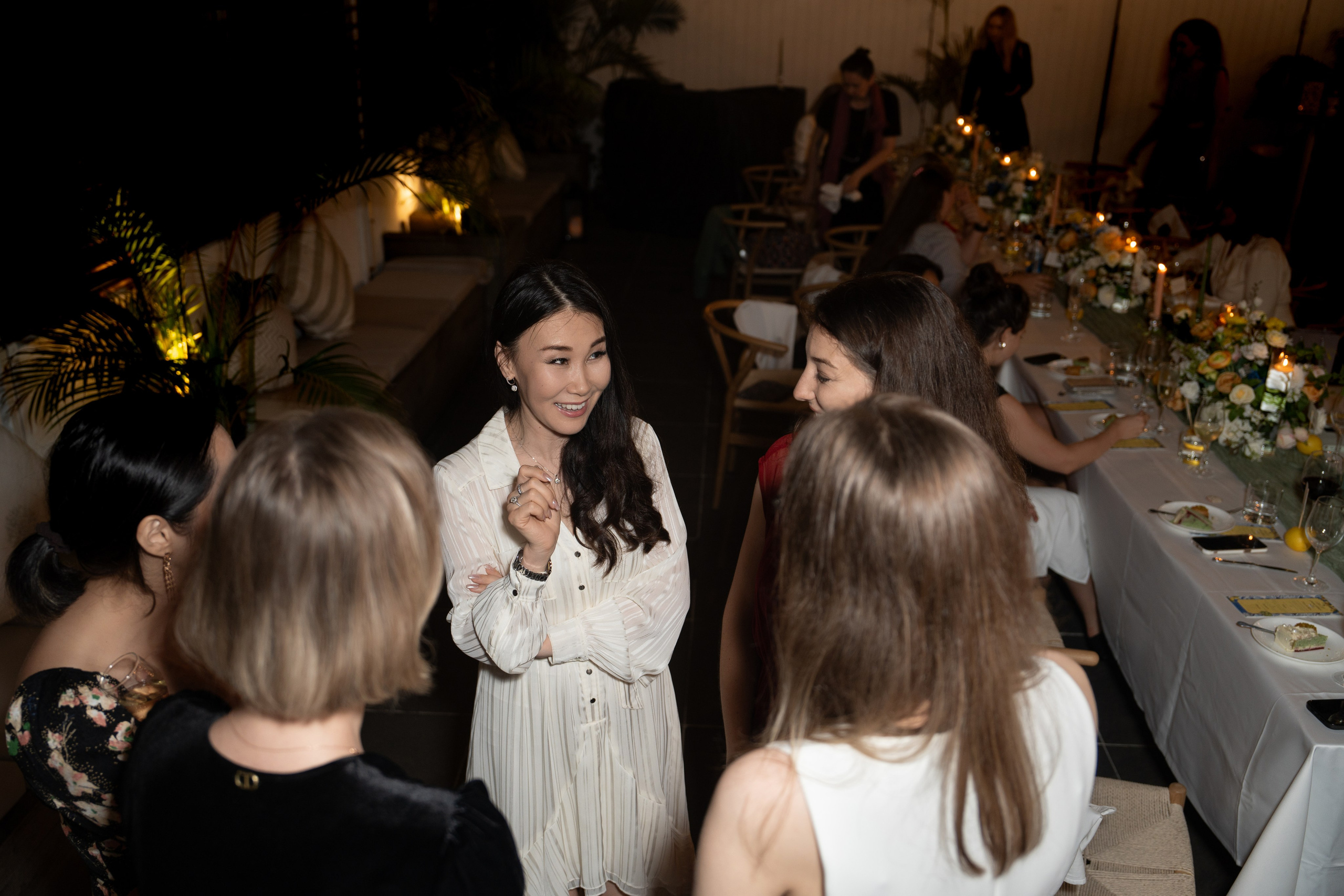 WOMEN-FOR-WOMEN GRAND DINNER. ФОТОГРАФ В ГОНКОНГЕ (СВАДЬБЫ, FASHION, СЕМЕЙНЫЕ, МЕРОПРИЯТИЯ, ФОТОПРОГУЛКИ)