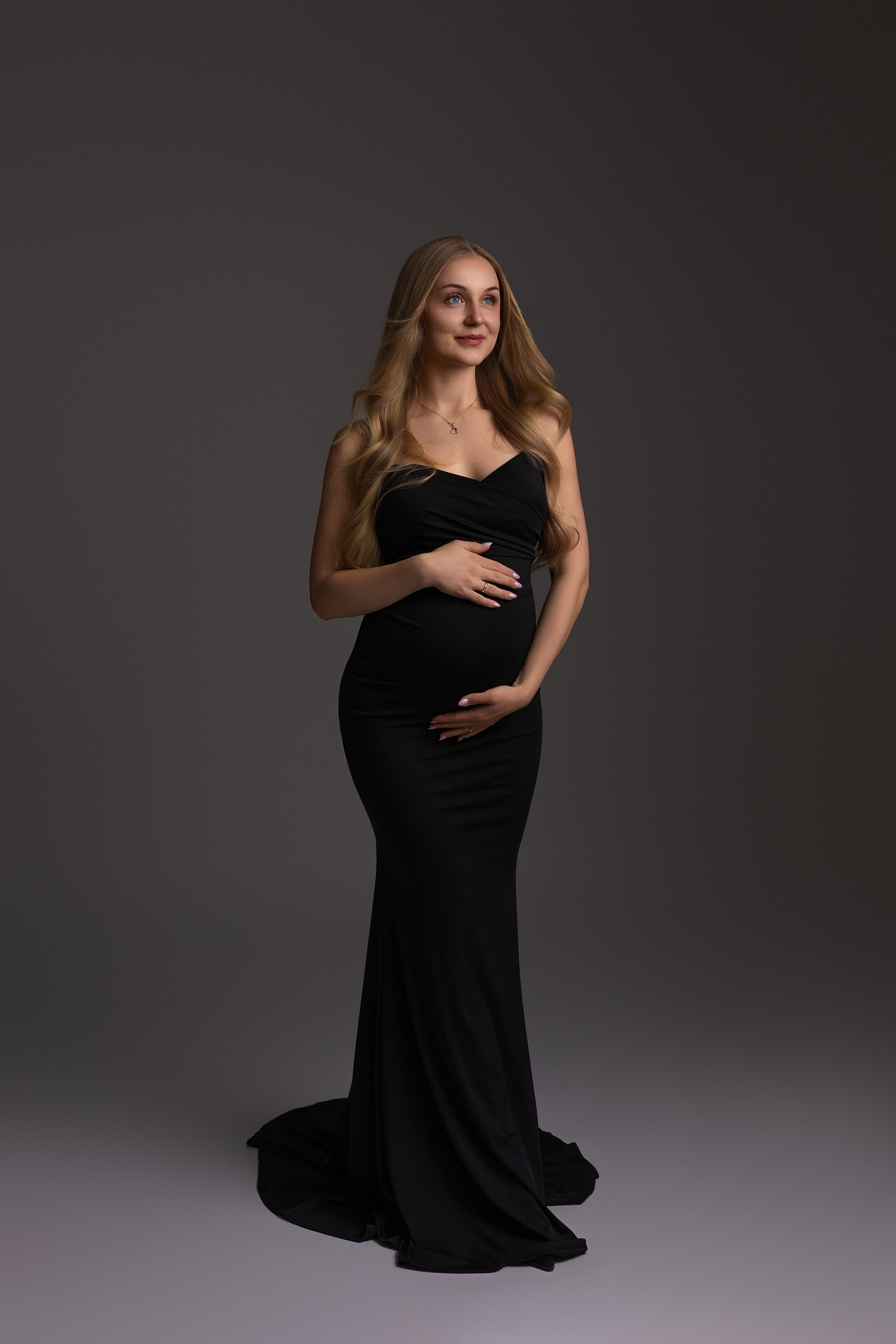 Babybauch. Neugeborene- Schwangerschaft- und Kinder Fotografin in Lehre
