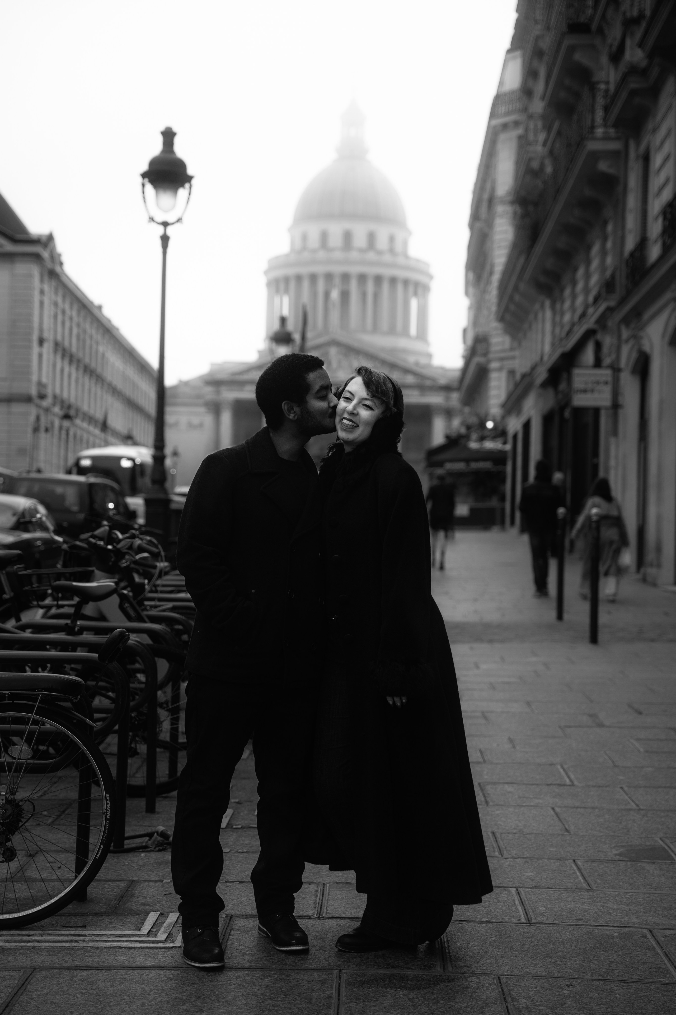 Coco & Nat — anniversary in Paris. Paris photographer — Polina Osipova