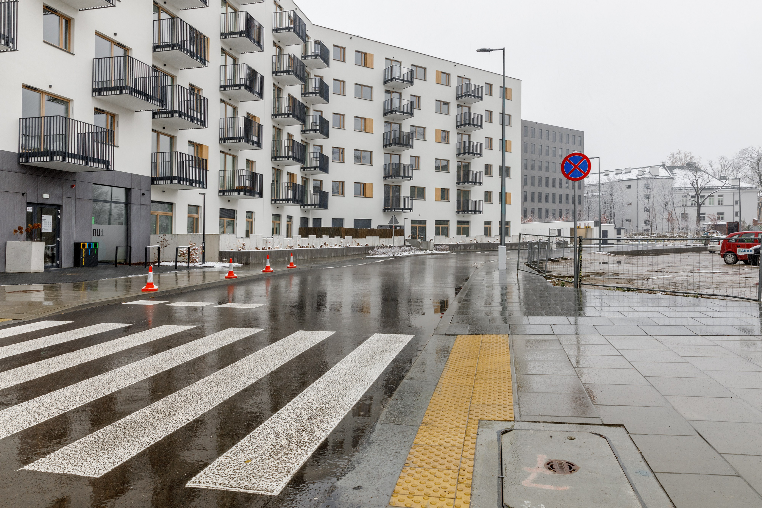 Warszawa Wola miejsce parkingowe. Fotograf Nieruchomości i Wnętrz