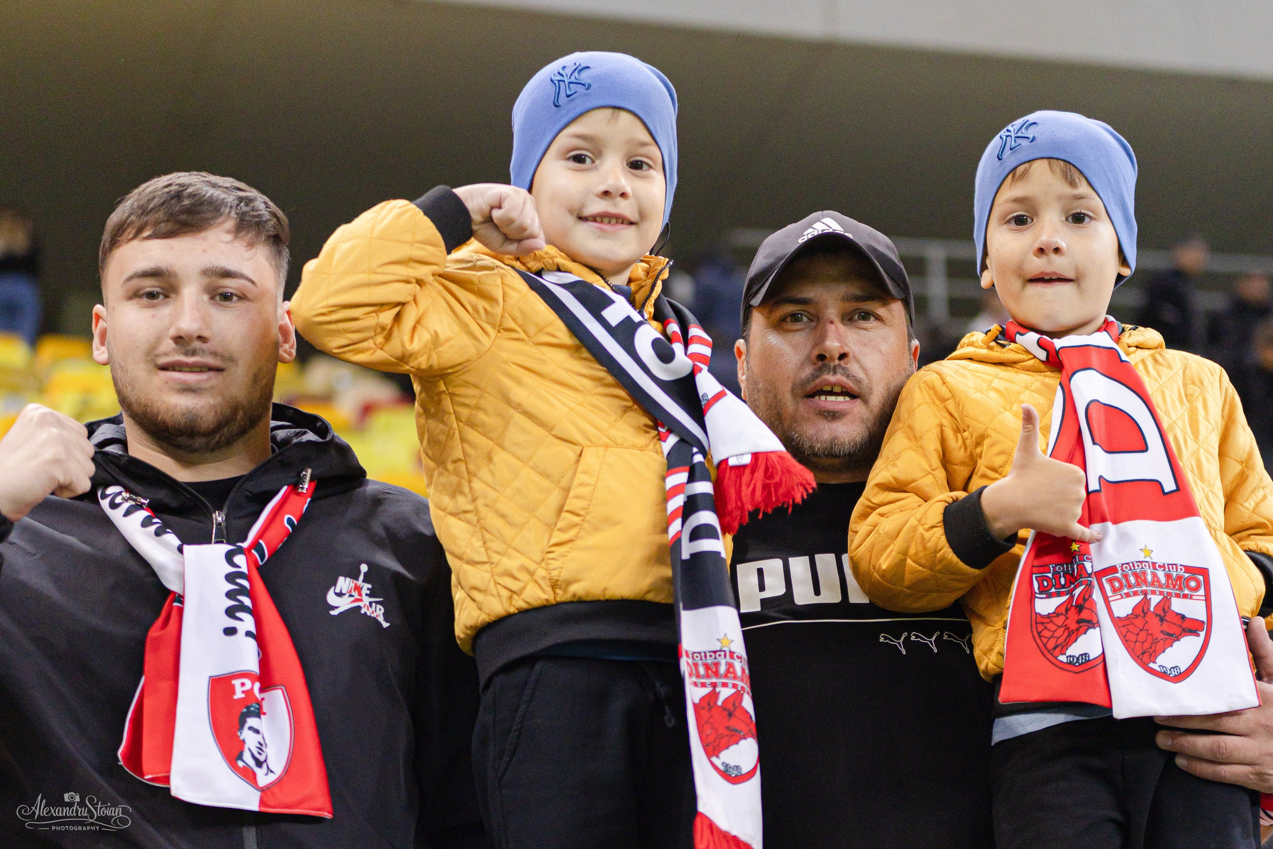 Dinamo — Rapid. Http://www.alexphoto.ro