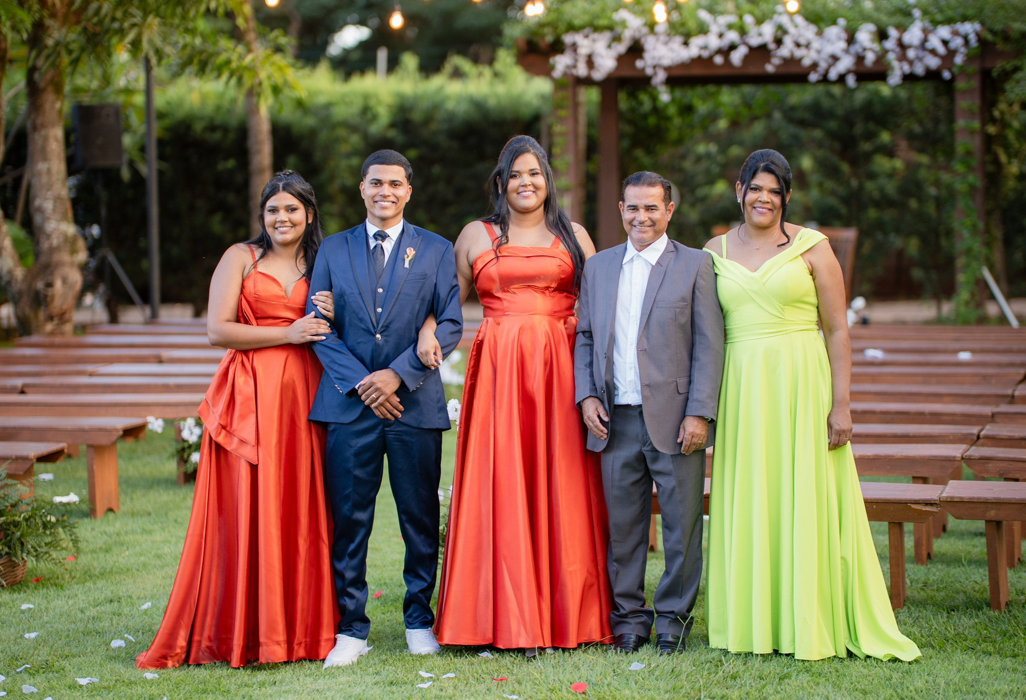 Larissa & Vinicius — Espaço Faveral / Aararaquara. Robson Colaço