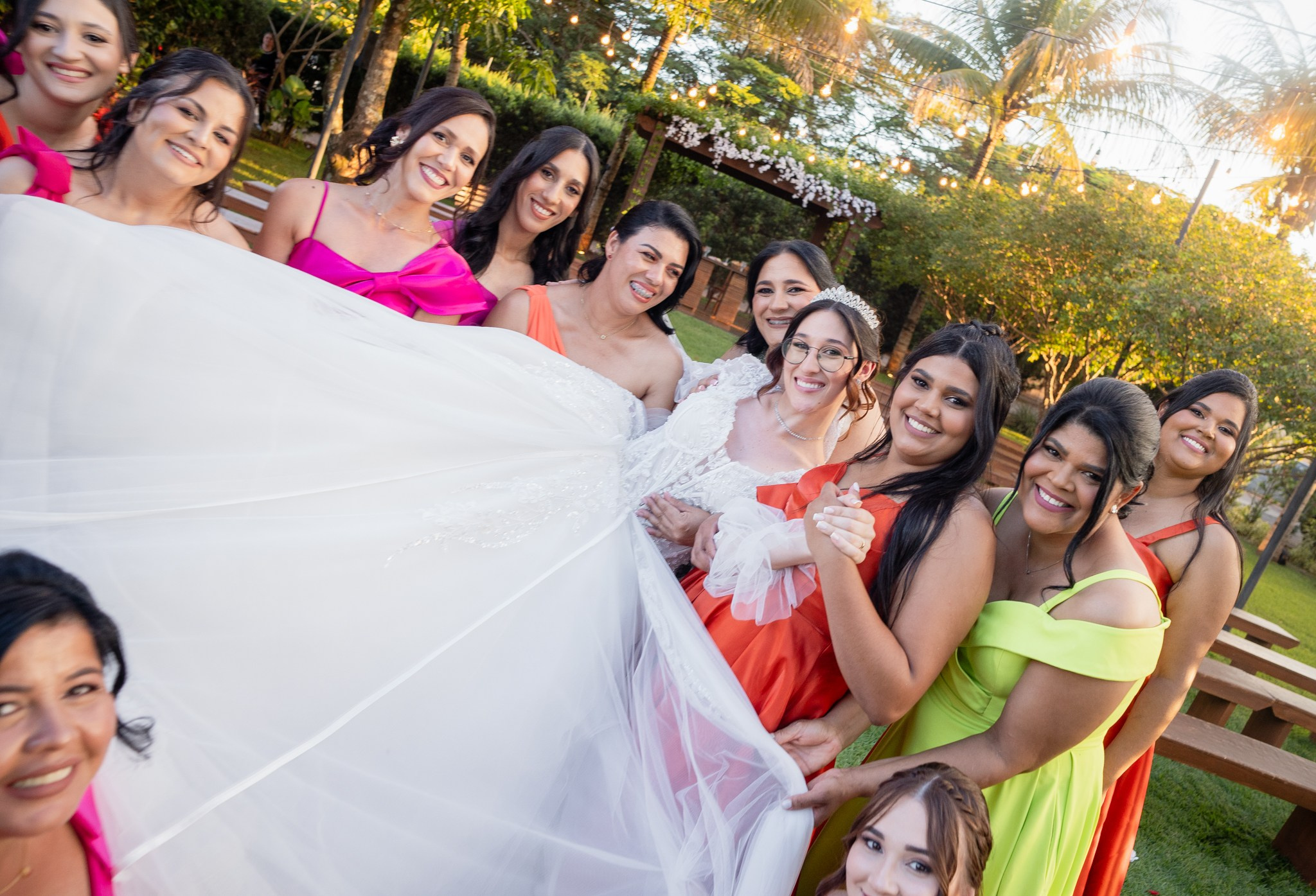 Larissa & Vinicius — Espaço Faveral / Aararaquara. Robson Colaço