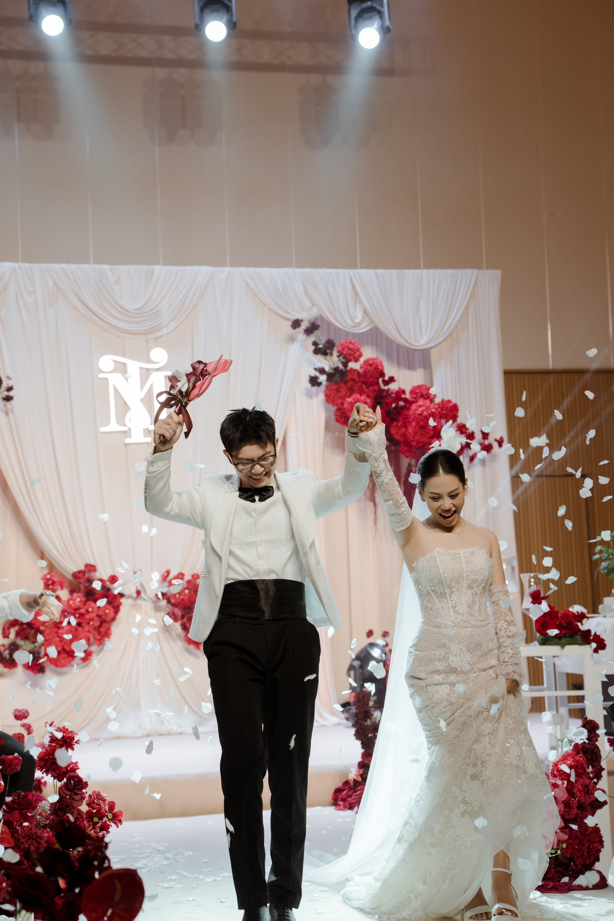 Man + Thu | Photojournalism. BenColor Studio