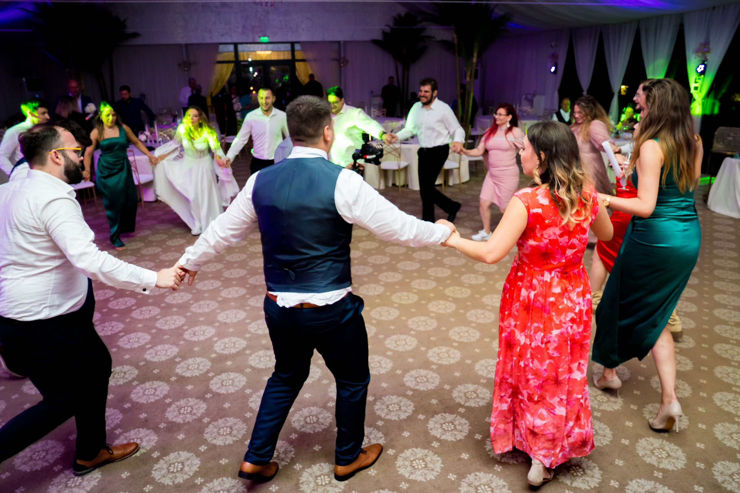 PARTY. Gabriel Florea — Fotograf nuntă București