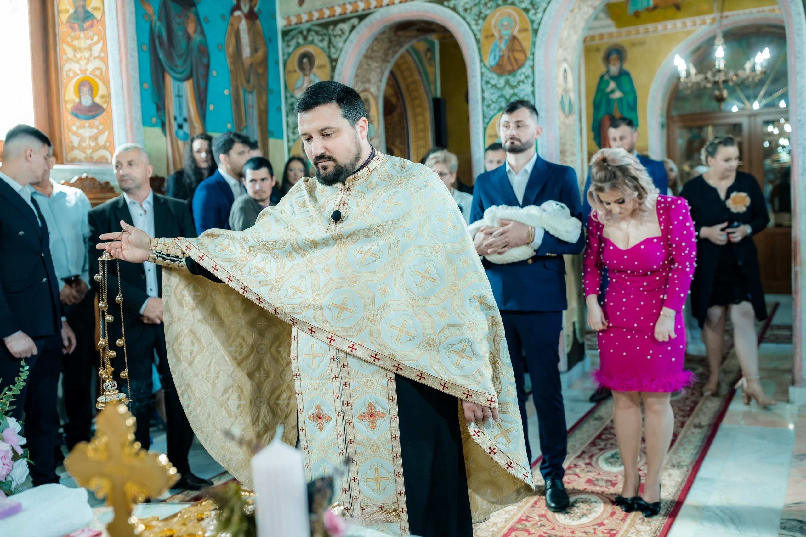 fotograf botez Miruna Parascheva, fotografie botez Botoșani, fotograf Alin Chirilă, amintiri botez, fotografii botez, botez Miruna Parascheva, fotograf copii, fotografie botez în Botoșani-alt="botez Miruna Parascheva, fotografie botez Alin Chirilă, amintiri botez, fotografii emoționante botez Botoșani"-- fotografii-botez-bebelus- amintiri-botez-micuț- moment-sfânt-crestinare- fotografie-emotionanta-botez- detalii-botez-bebelusi- parinti-fericiti-la-botez- fotograf-botez-profesionist- botez-in-biserica-ortodoxa- micuț-botezat-cu-emoție- zâmbete-și-lacrimi-la-botez- bebeluș-la-cristelniță- decor-botez-colorat- botez-cu-dragoste-și-credință- emotie-pura-la-botez- fotograf-botez-botosani- botez-iasi-suceava-fotograf- amintiri-nepretuite-botez