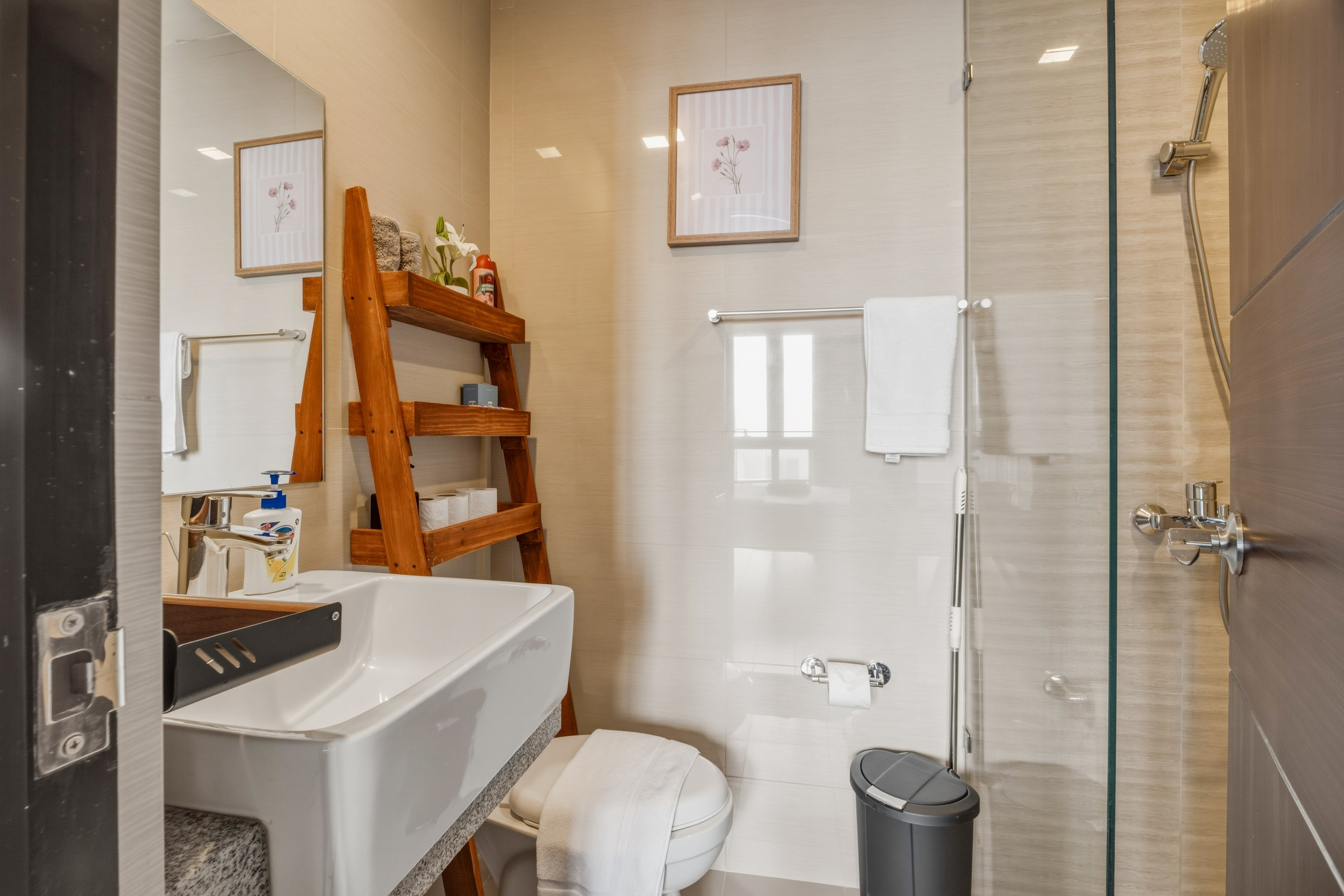 Uptown Parksuites II BGC. Interior & Architectural Photographer Philippines | Argen Carlo Camaclang