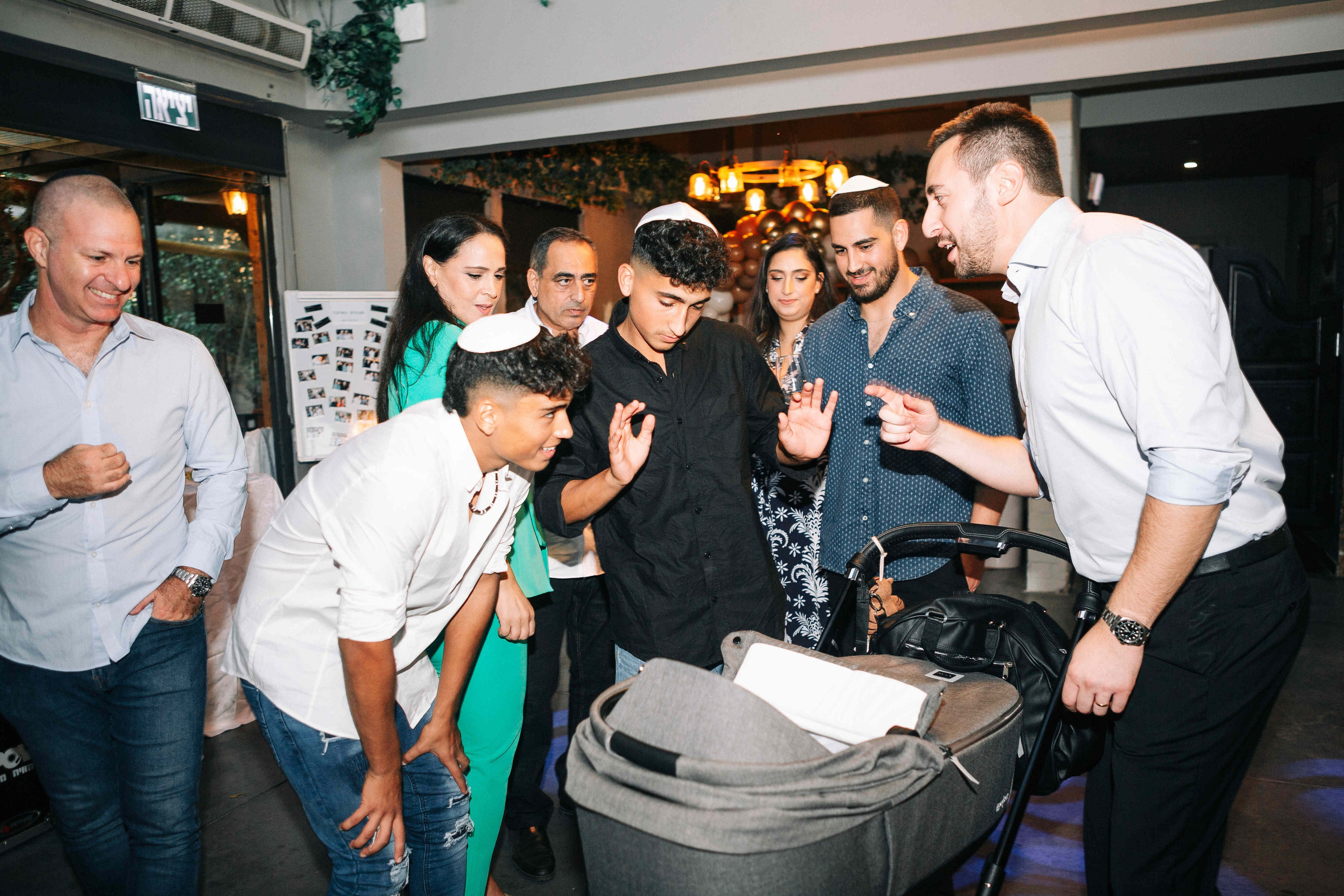 BRIT MILA (BIG EVENT). PHOTOGRAPHER IN ISRAEL