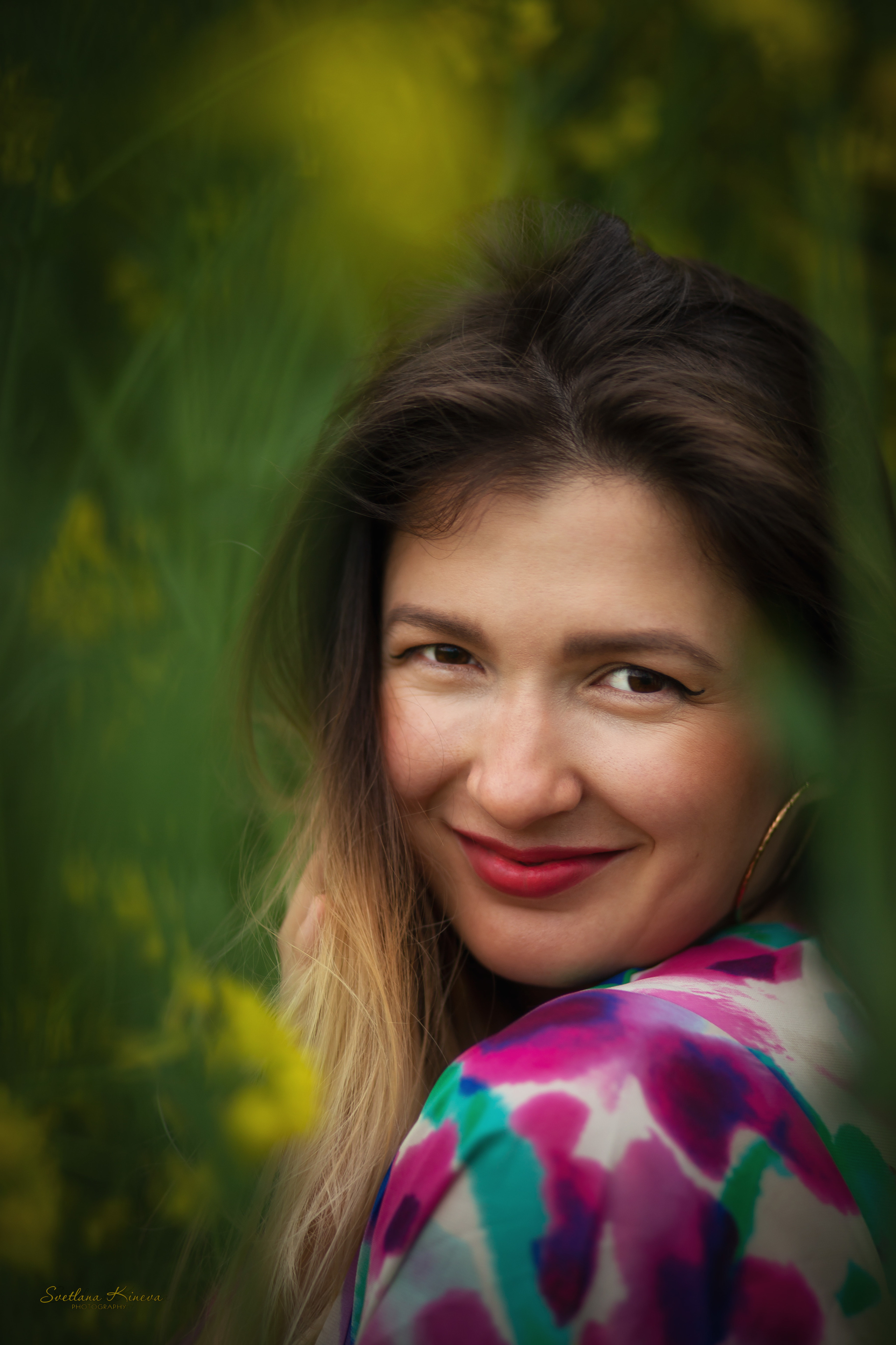 Фотосесия в лавандула,. Фотограф Бургас. Фотосесии в студио и на открито, портрети, заснемане