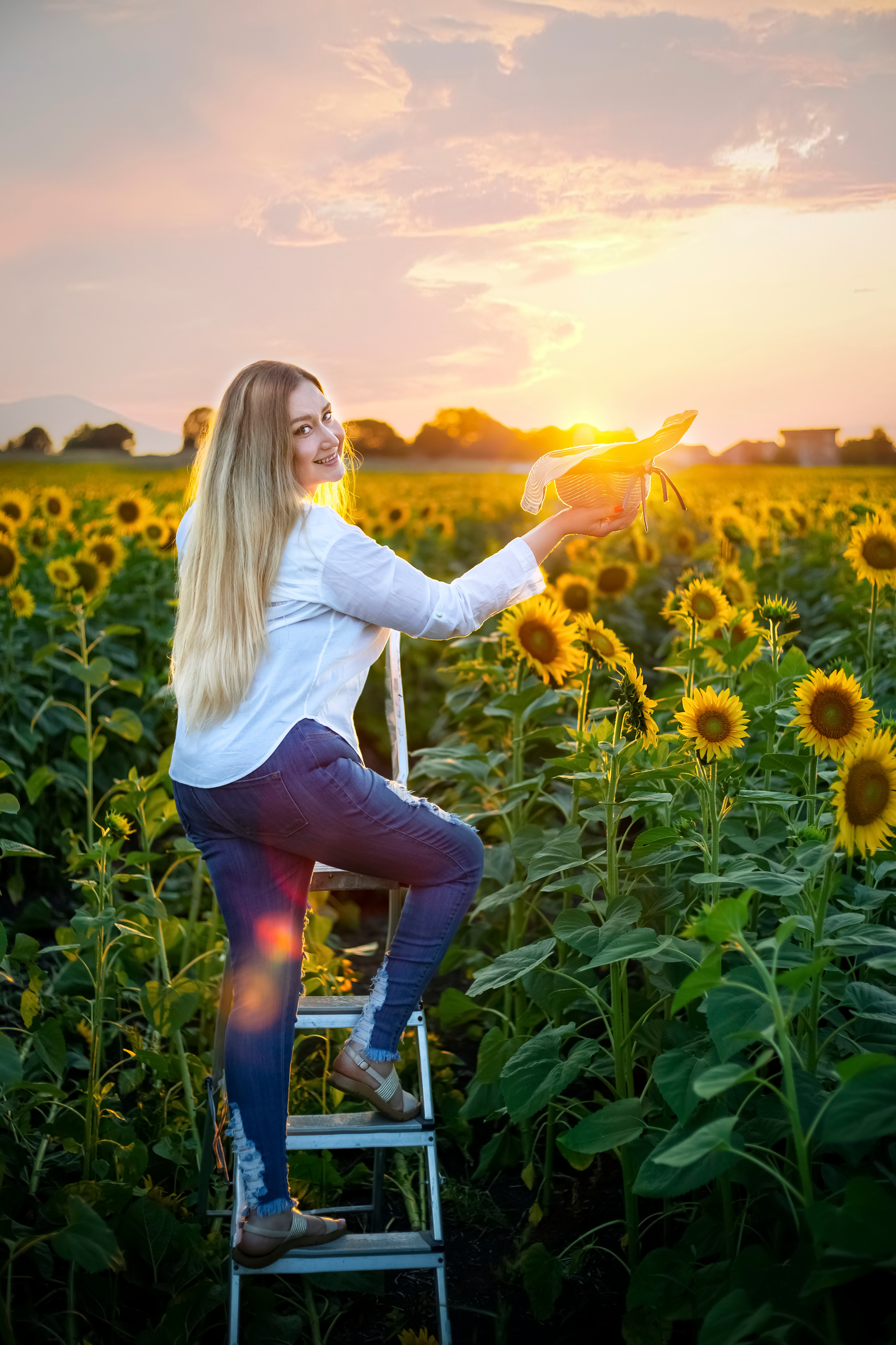 Фотосесия в лавандула,. Фотограф Бургас. Фотосесии в студио и на открито, портрети, заснемане