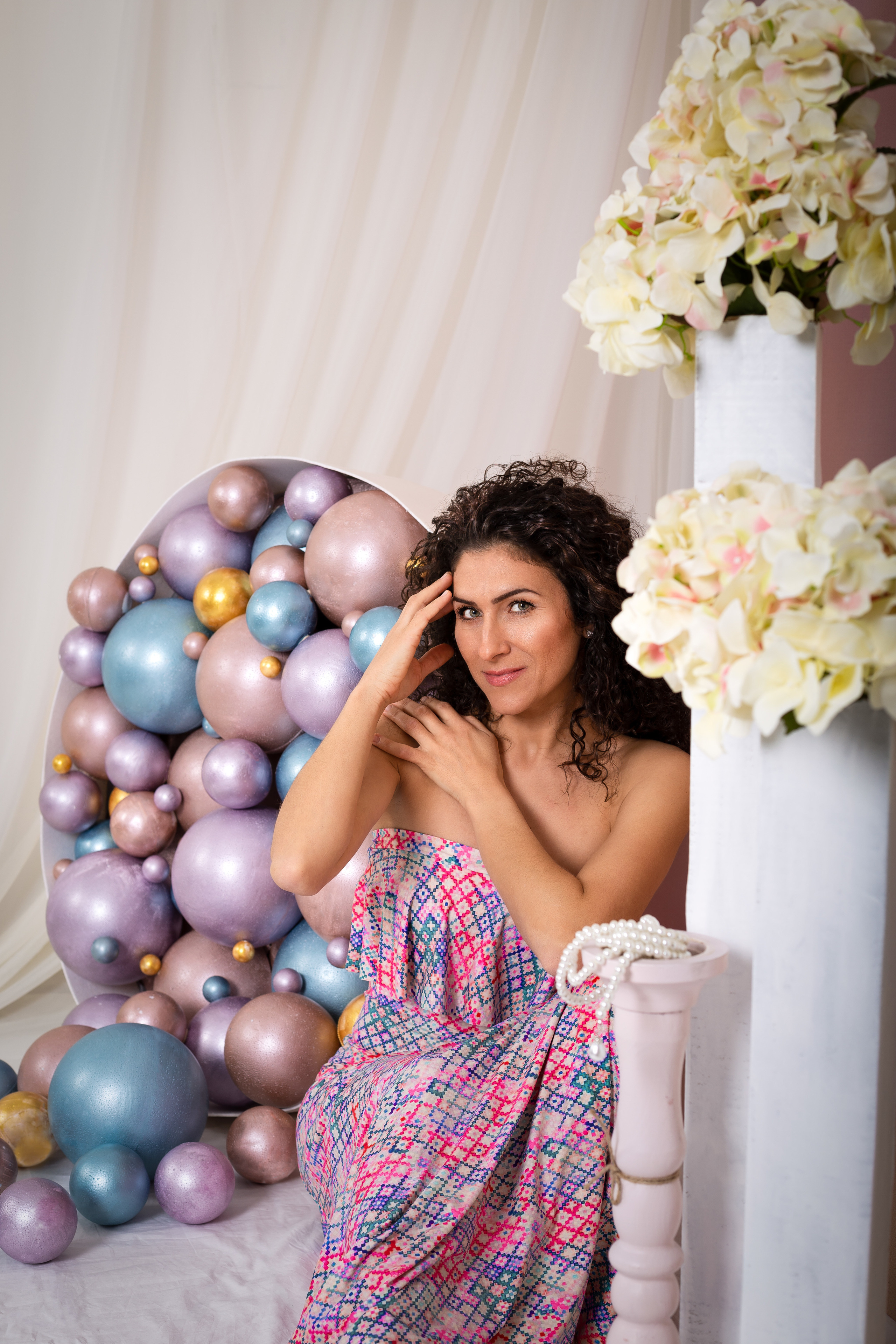 Снимки в студио, предметна  и продуктова фотография. Фотограф Бургас. Фотосесии в студио и на открито, портрети, заснемане