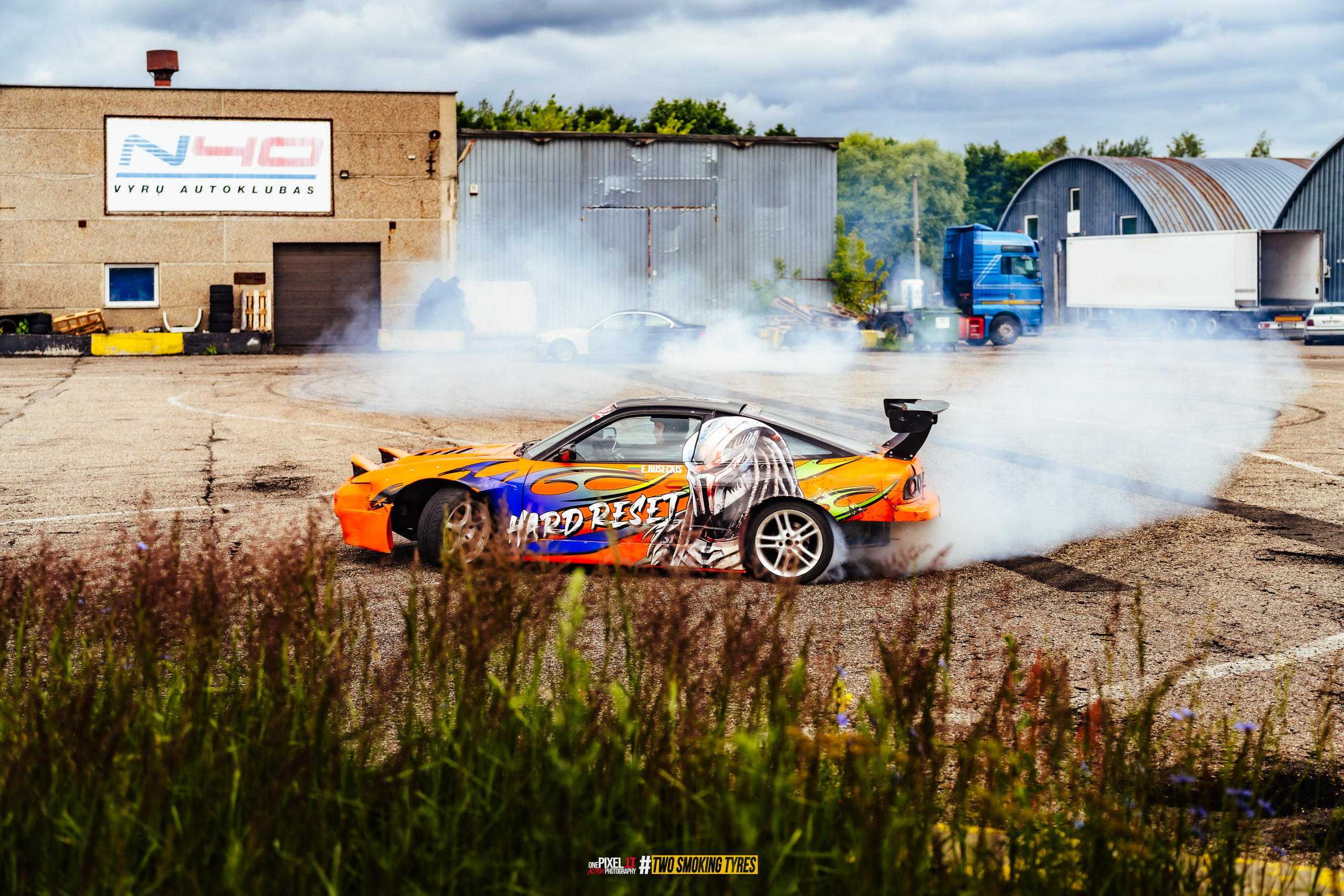 Side to Side #DRIFTDAY. OnePIXEL