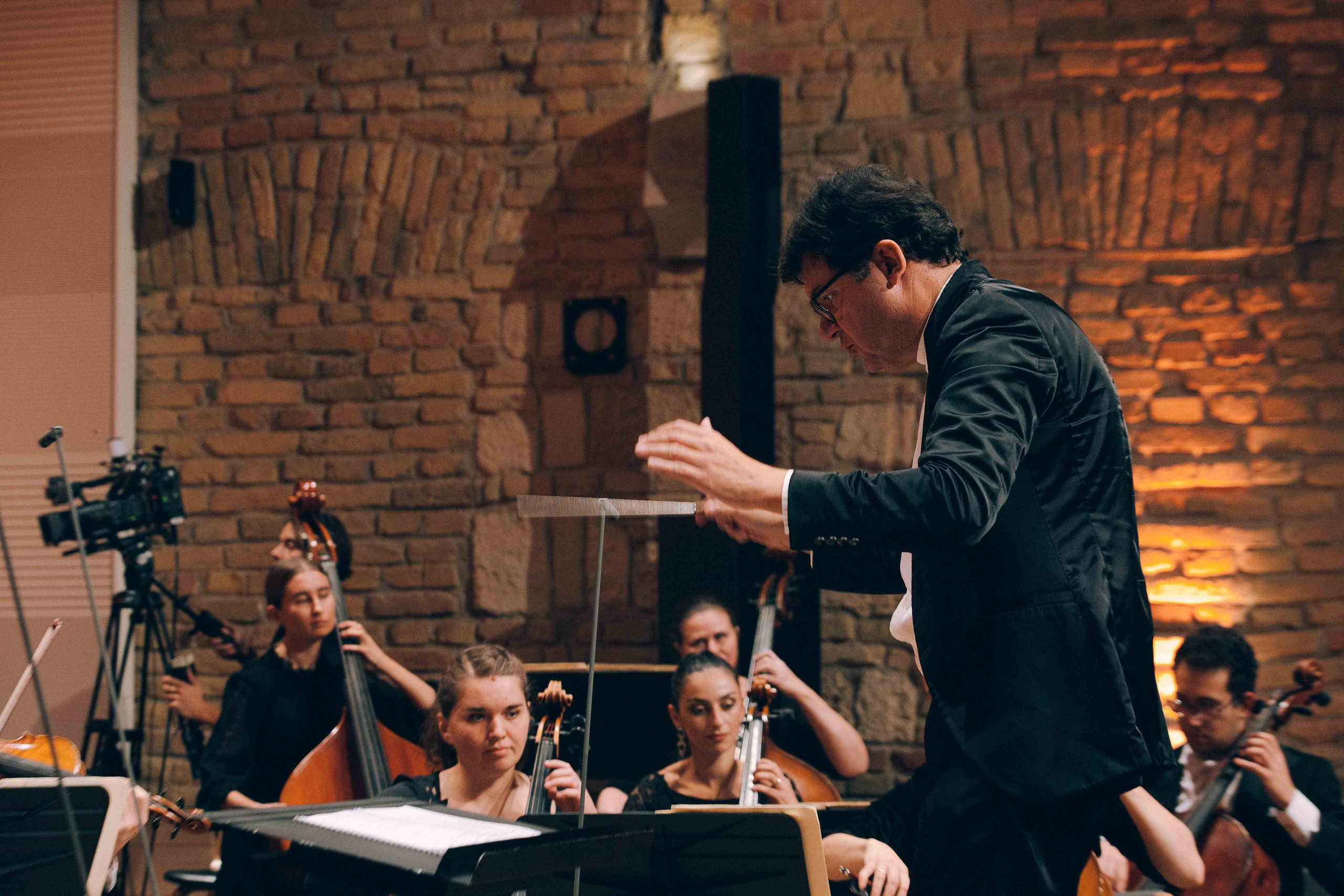 BUDAPEST MUSIC CENTER. Wedding&Event photographer Ismail Rzayev in Baku
