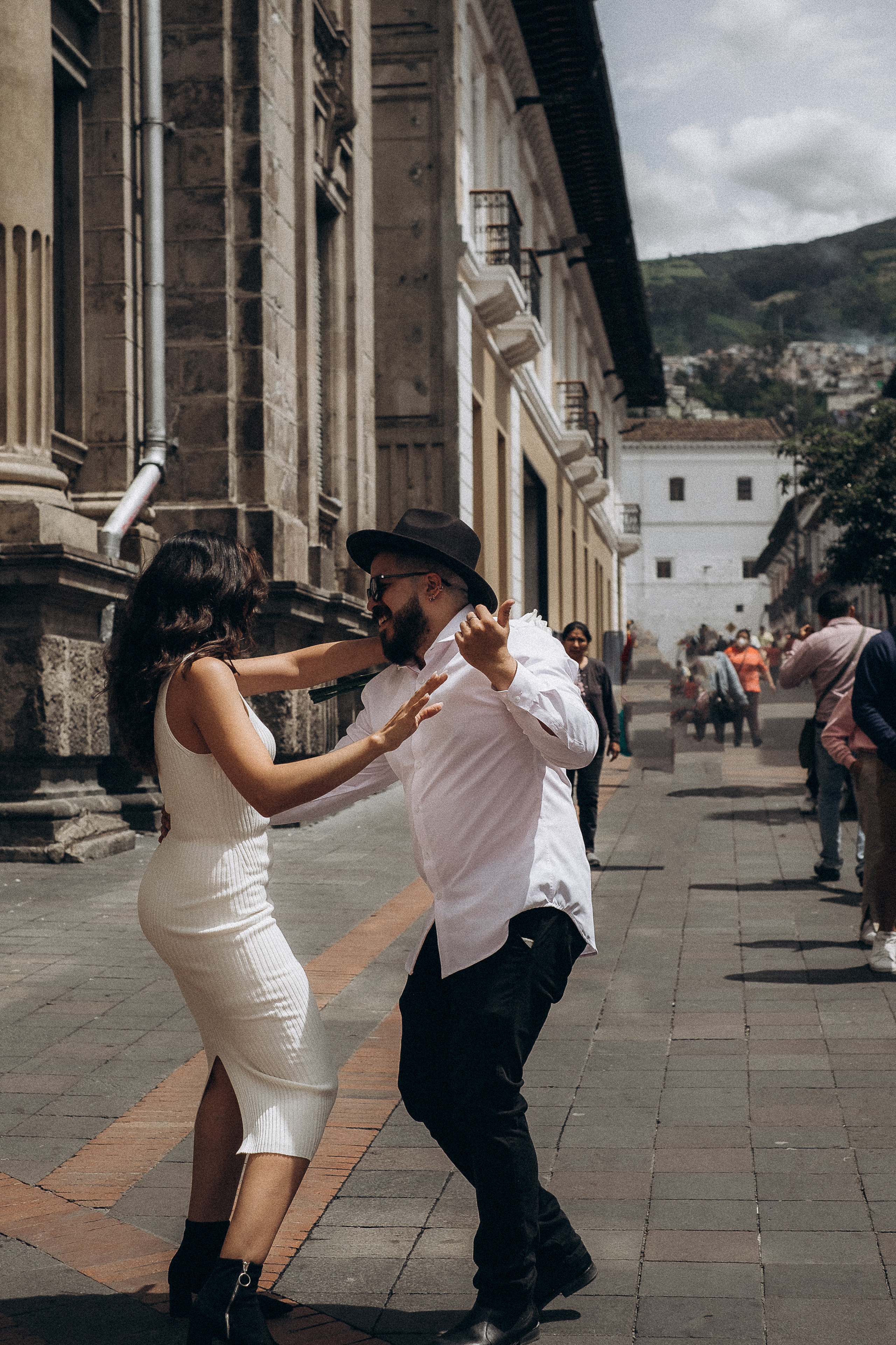 Sesión de fotos pre boda. Fotografo de familia en Quito Anastasia Eliseeva