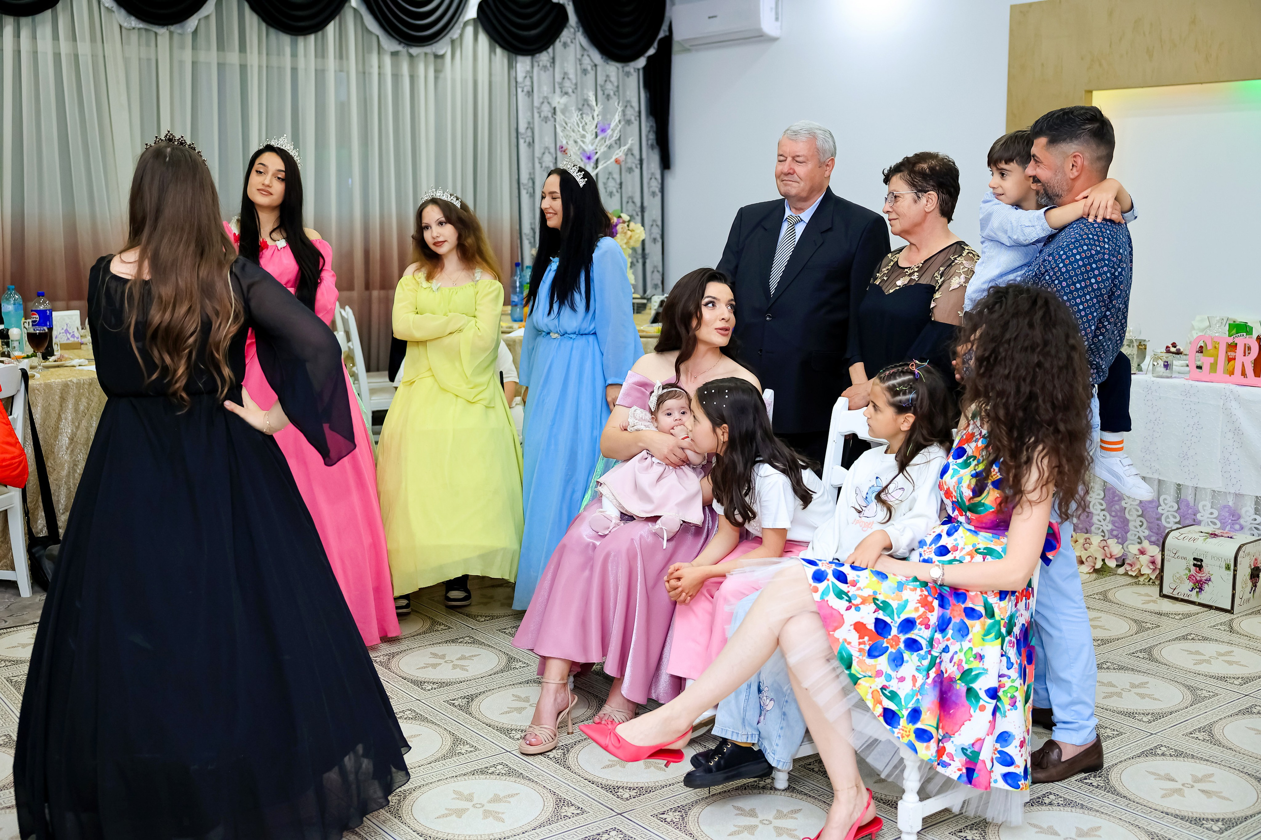 Iris Stefania. Moments By Gub