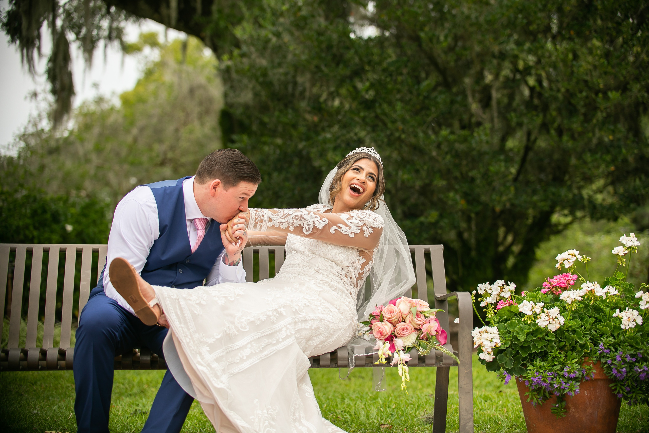 Wedding in The Lue Gardens intimate wedding photography. Lana Photography — Wedding & Family Photographer in Florida & Beyond