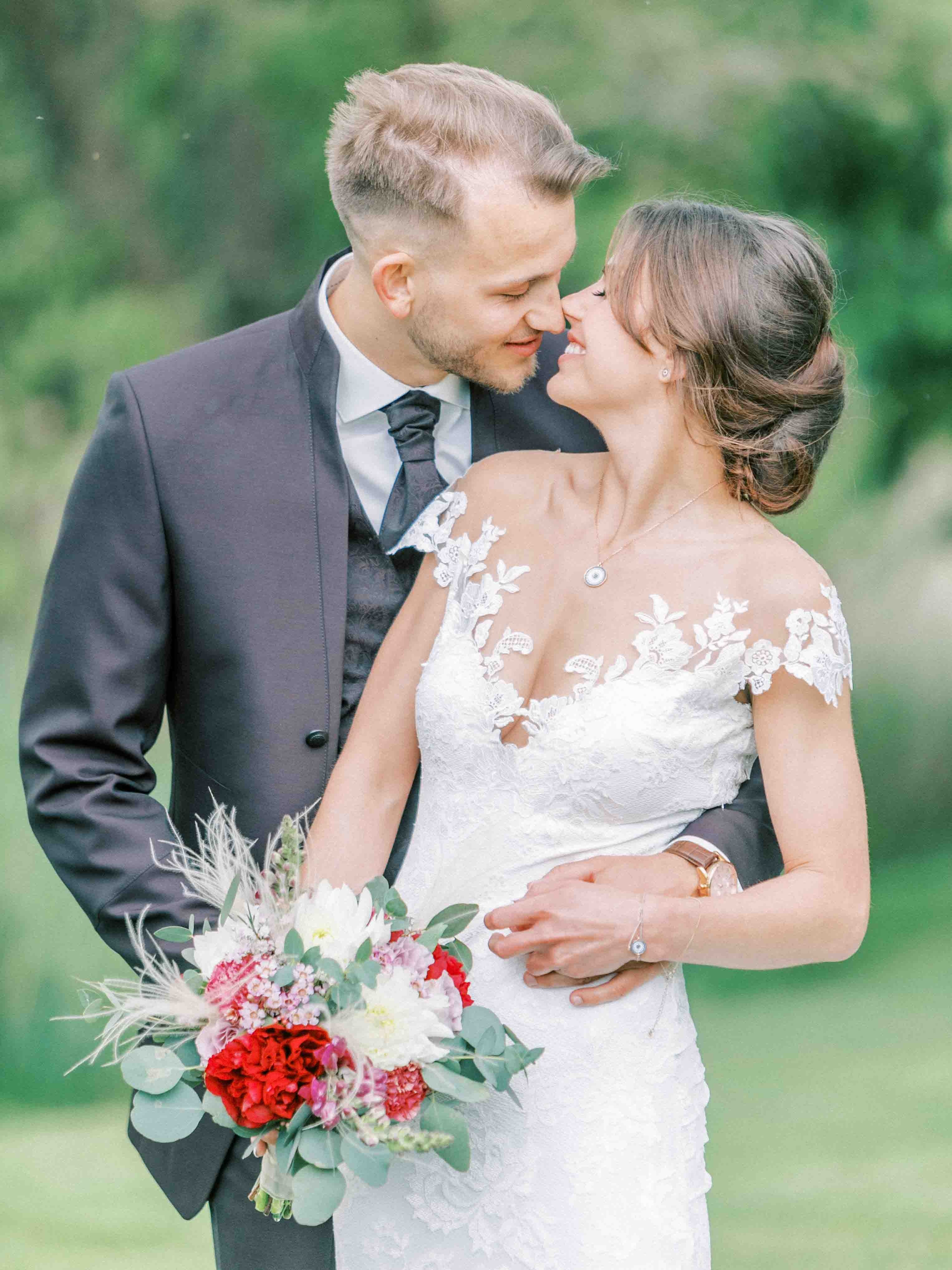 brautpaar bei hochzeit am landhaus am see garbsen