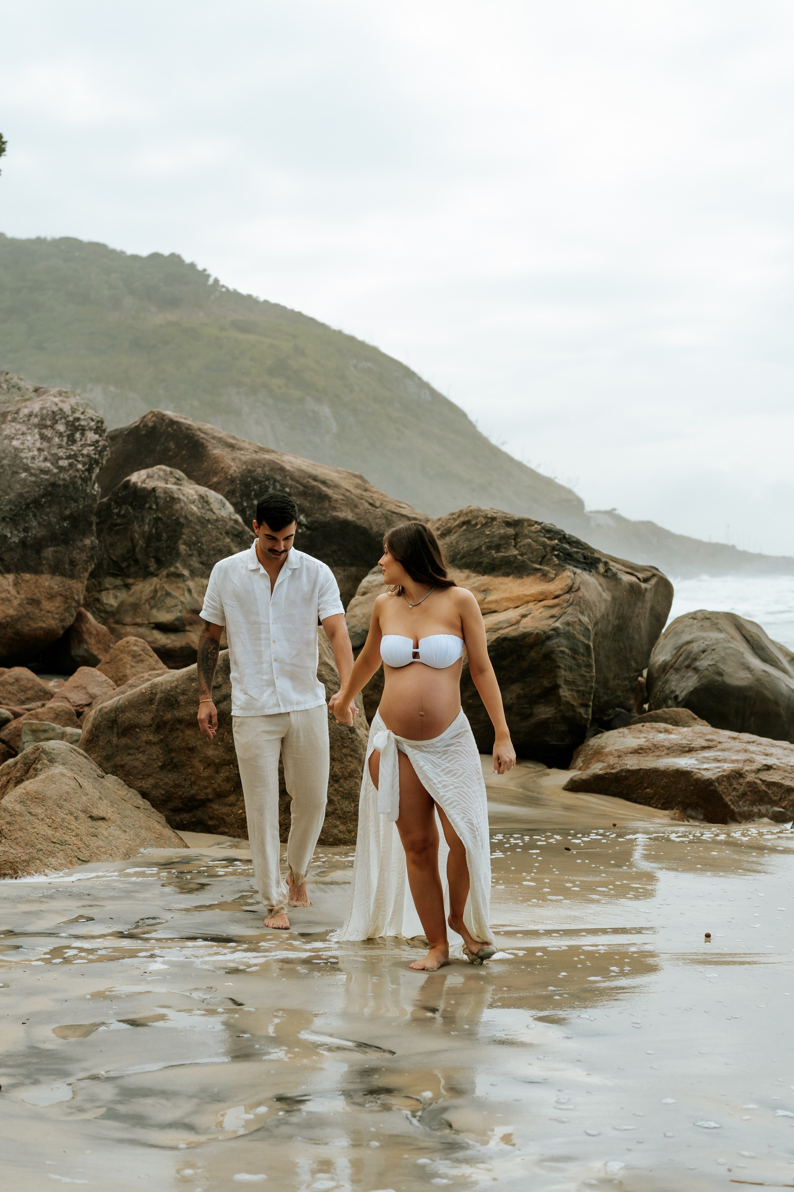 Ensaio Externo. Filmes e fotos de parto e família com estética cinematográfica