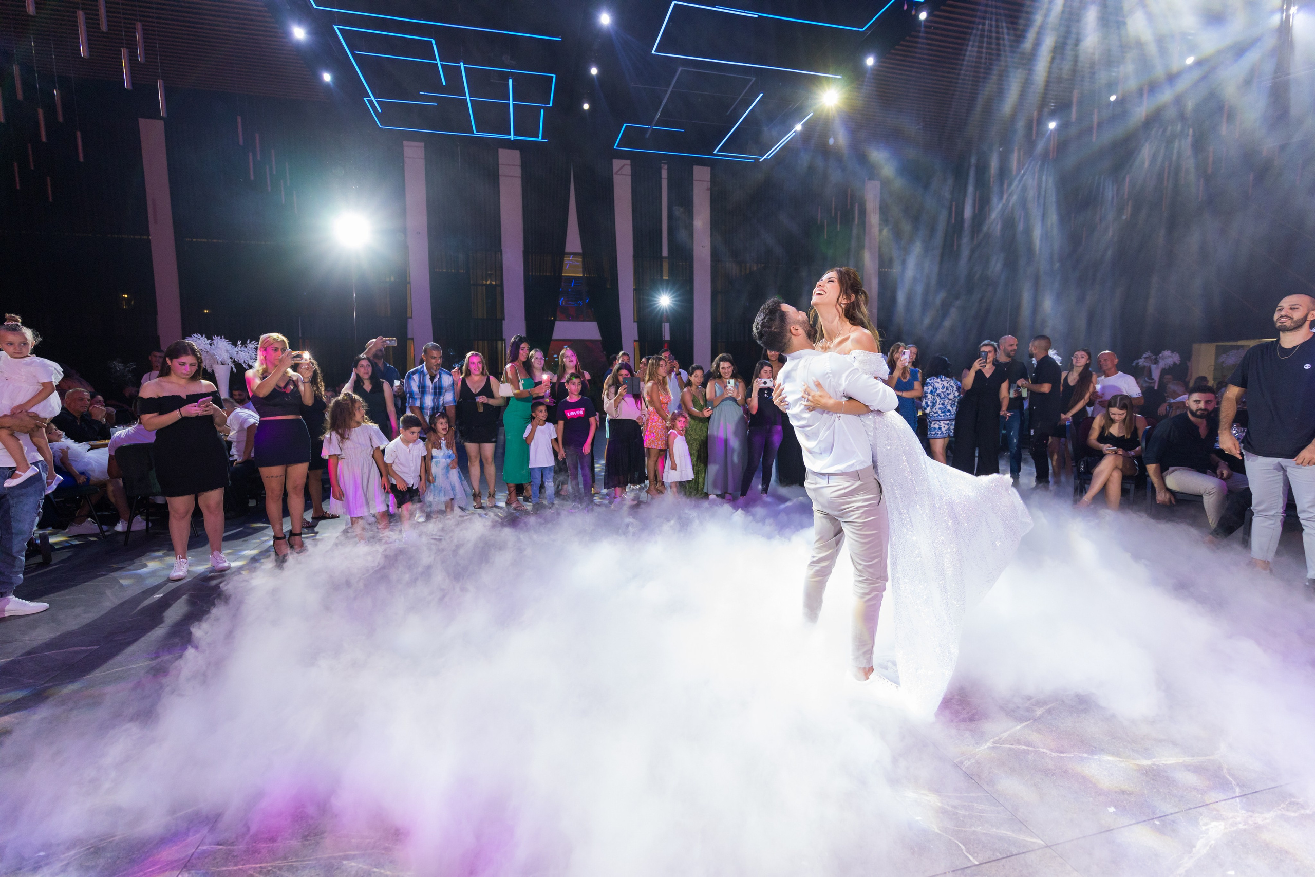 Naria & Yadid. AMIR BUCHNIK PHOTOGRAPHER