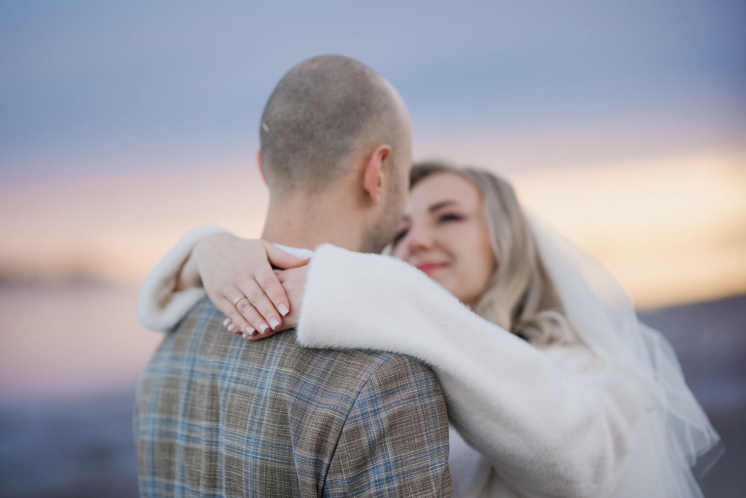 WEDDINGS. Calgary Family and Child & Wedding Photographer