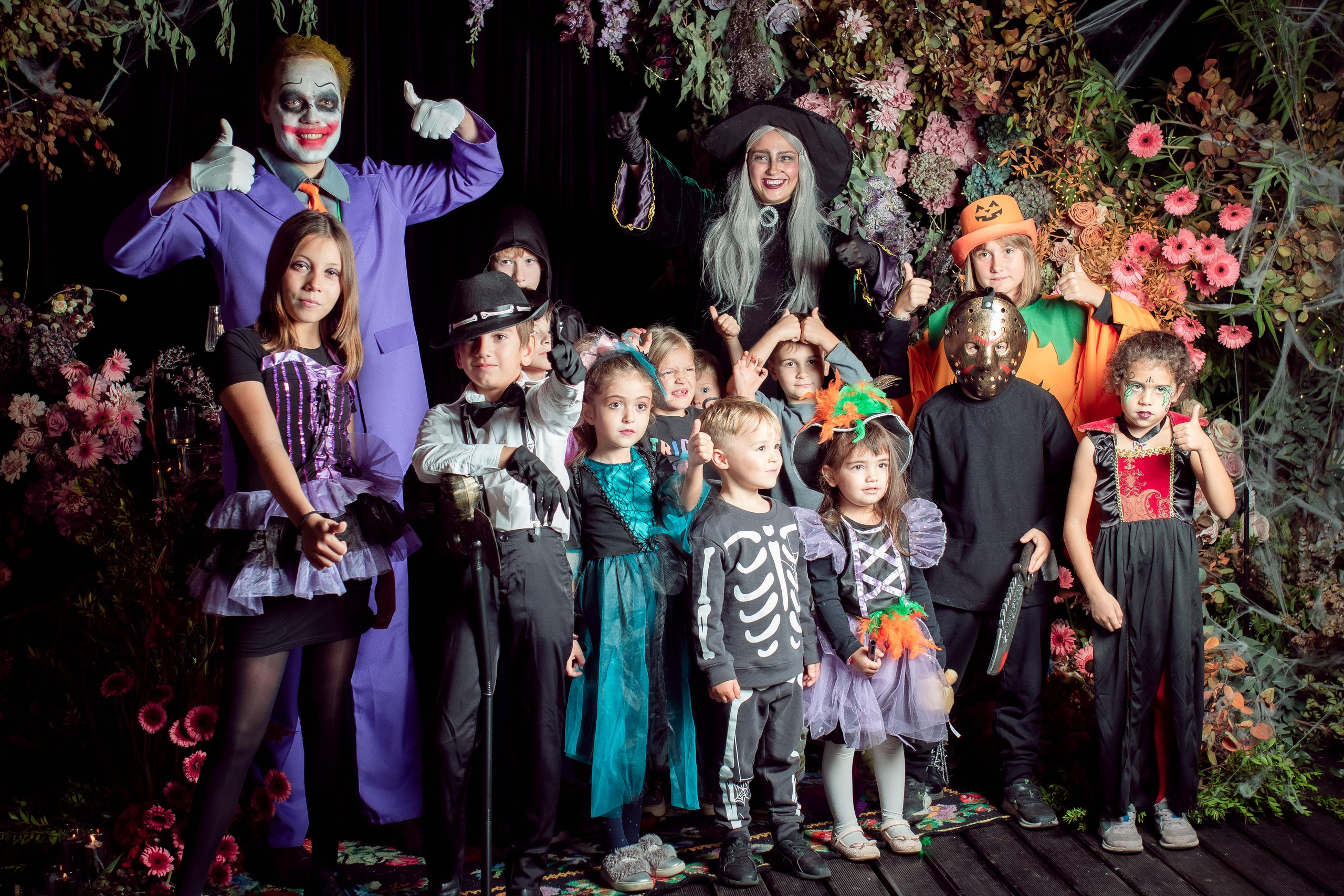 Halloween 2022. Family Photographer in Greece