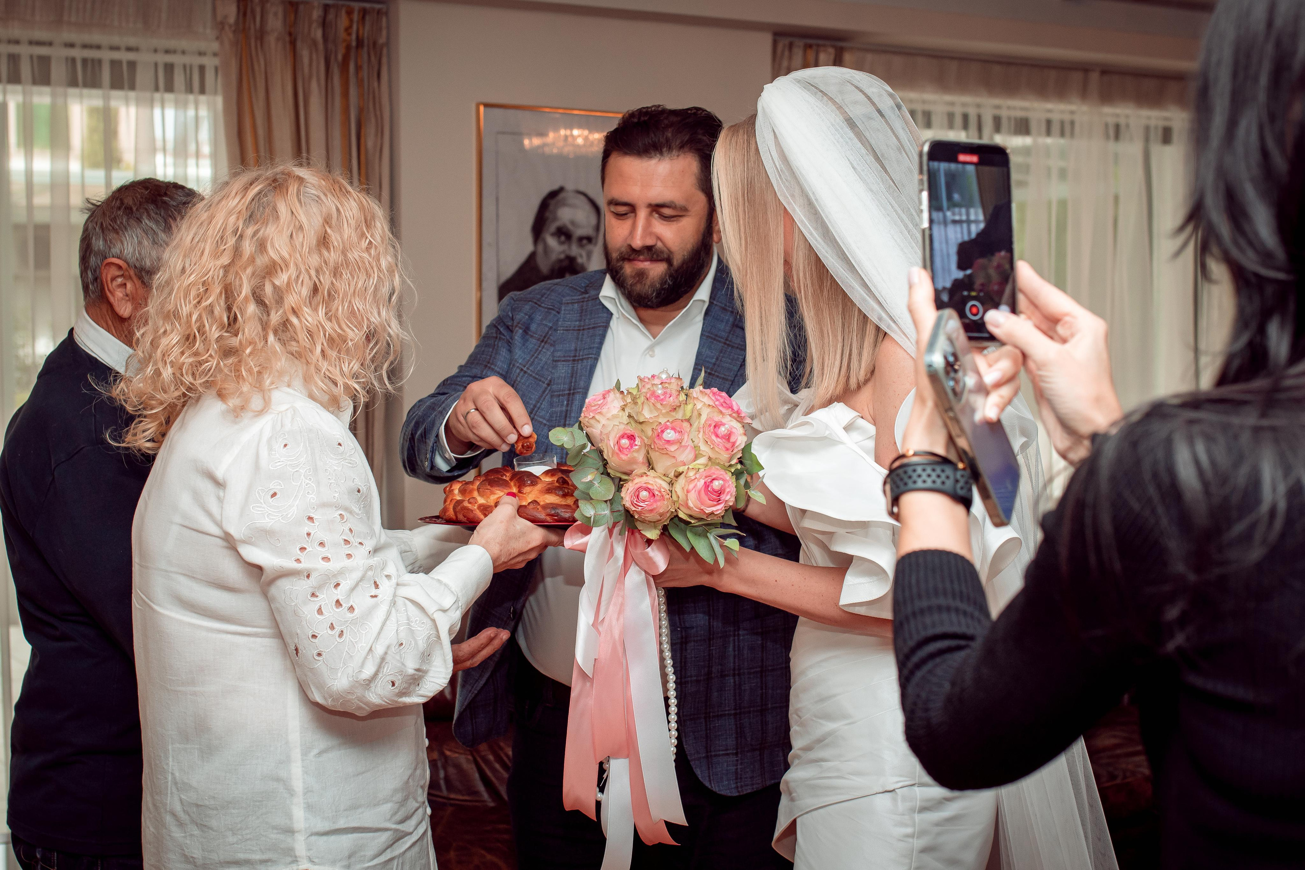 Documentary Wedding Ceremony. Family Photographer in Greece