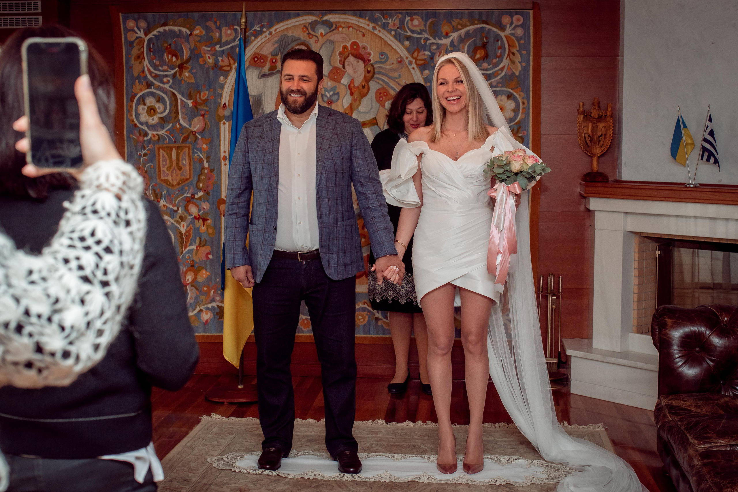 Documentary Wedding Ceremony. Family Photographer in Greece