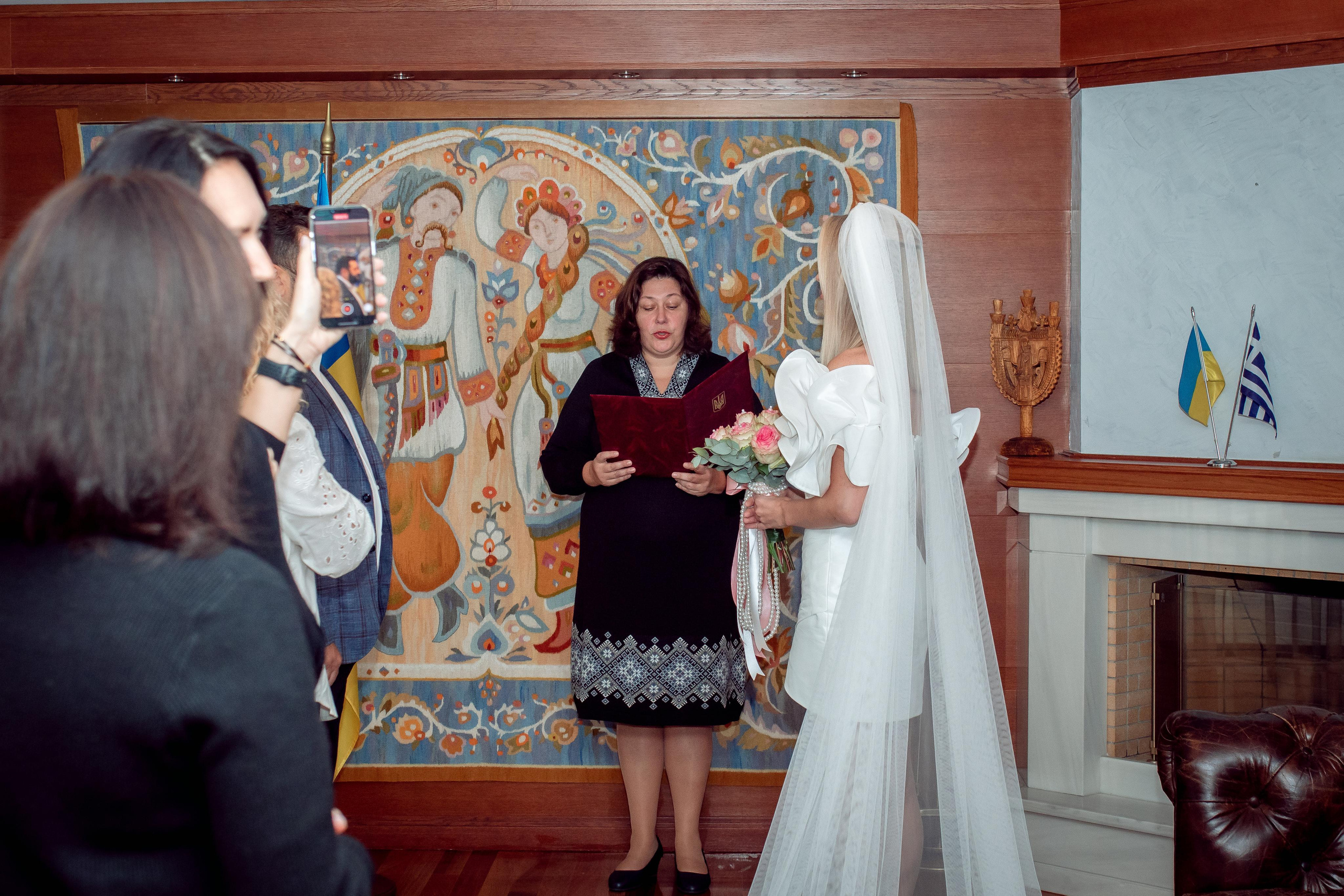 Documentary Wedding Ceremony. Family Photographer in Greece