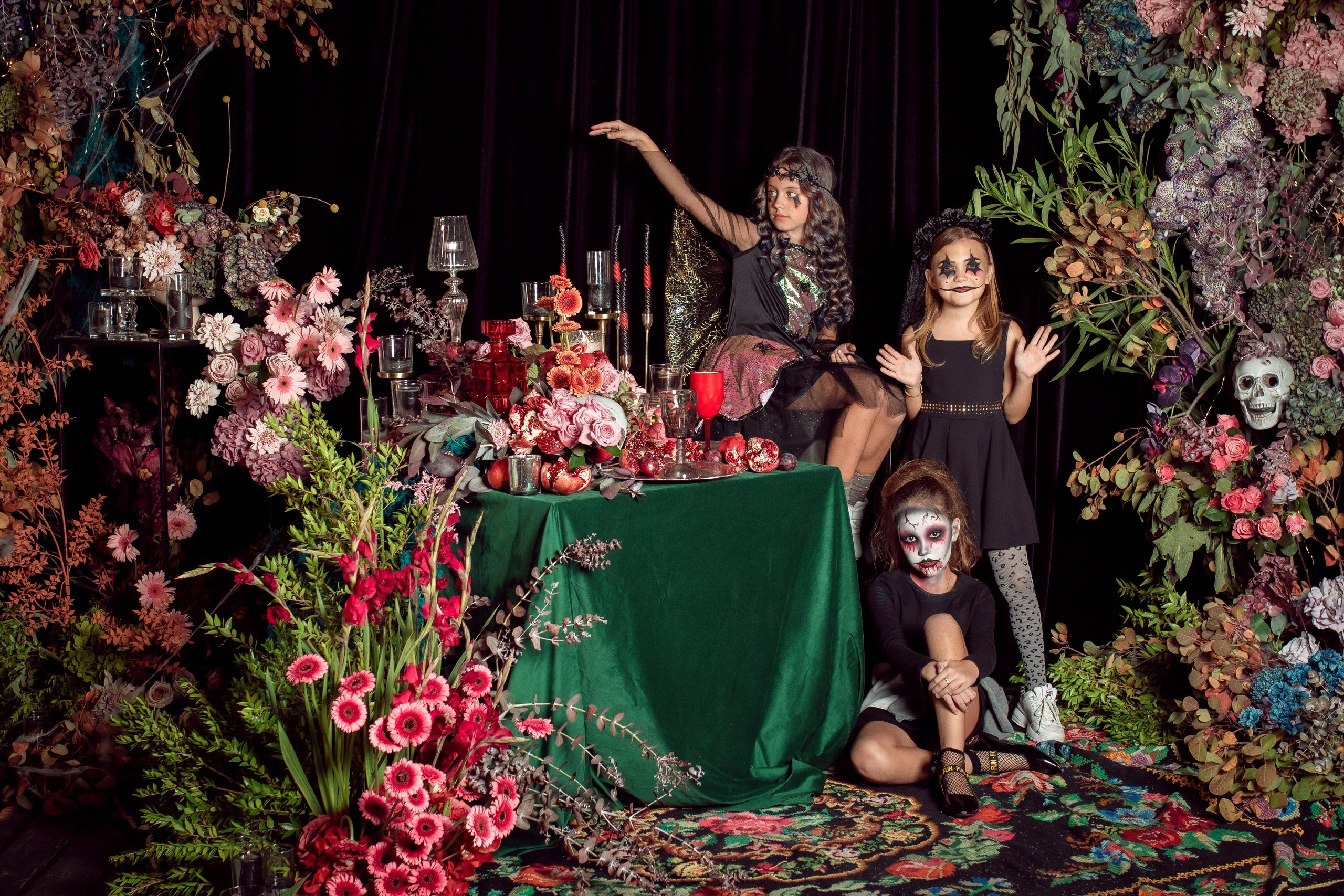 Halloween 2022. Family Photographer in Greece