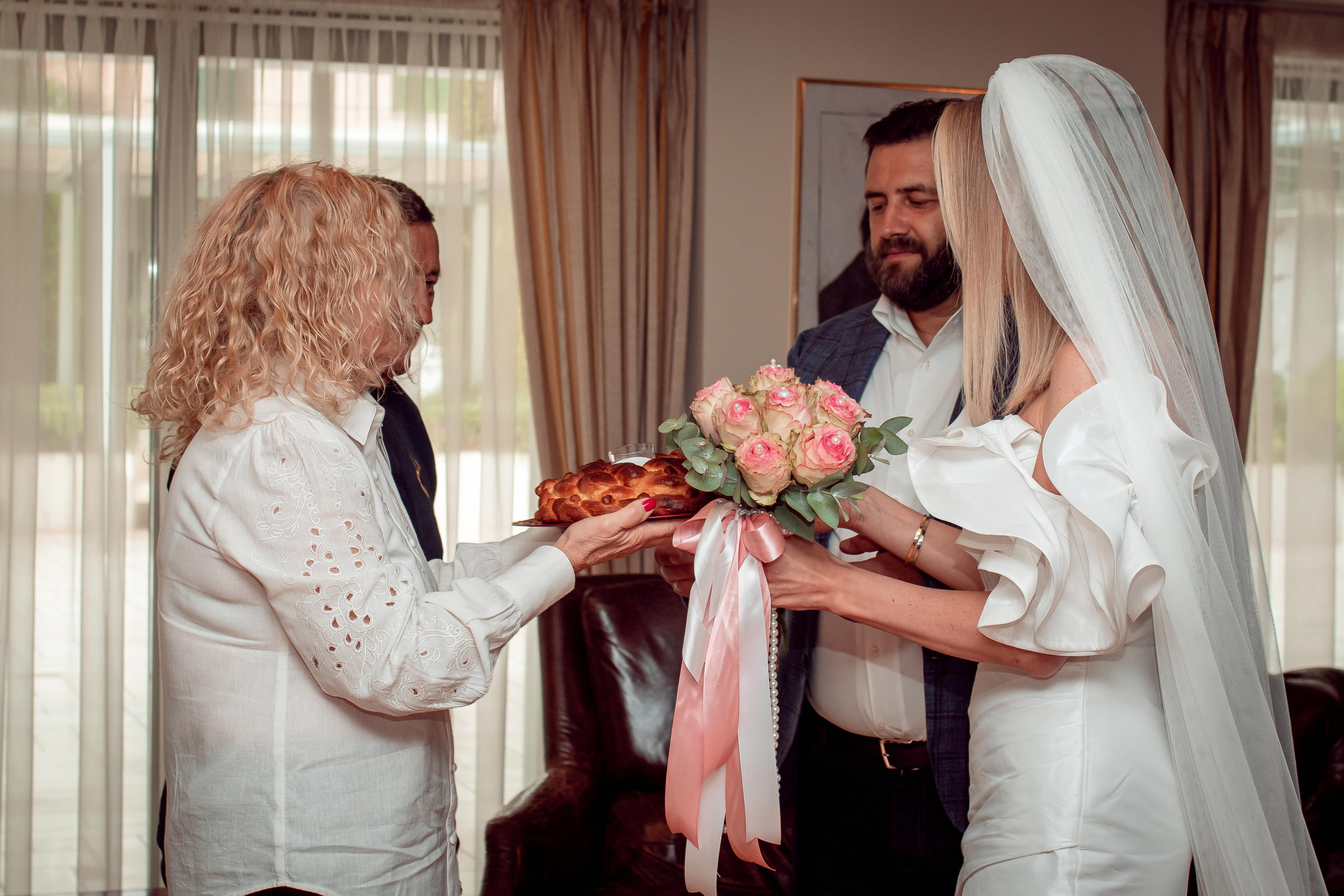 Documentary Wedding Ceremony. Family Photographer in Greece