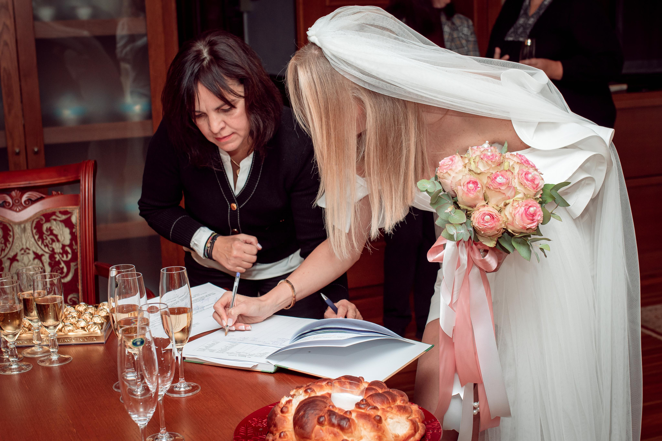 Documentary Wedding Ceremony. Family Photographer in Greece