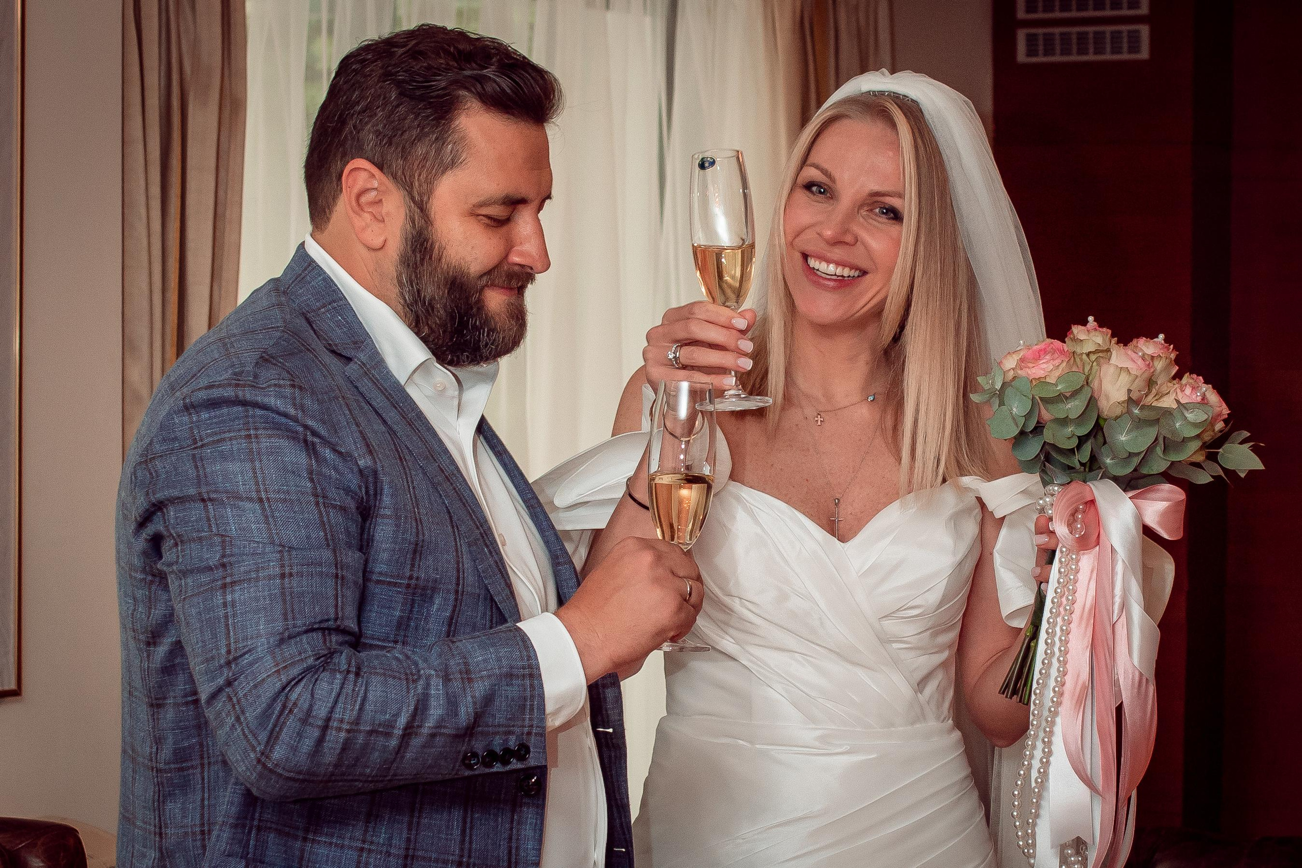 Documentary Wedding Ceremony. Family Photographer in Greece
