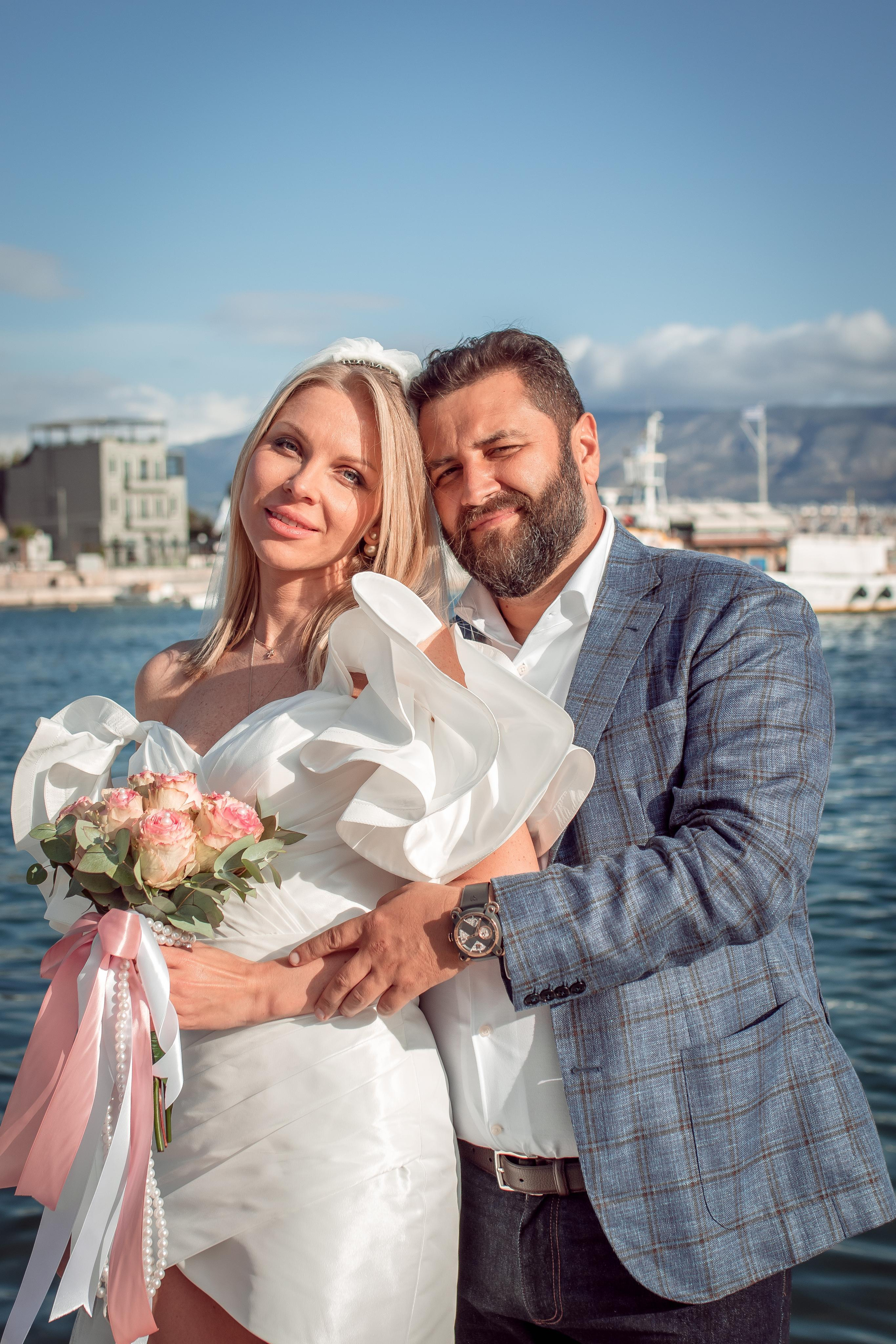 Documentary Wedding Ceremony. Family Photographer in Greece