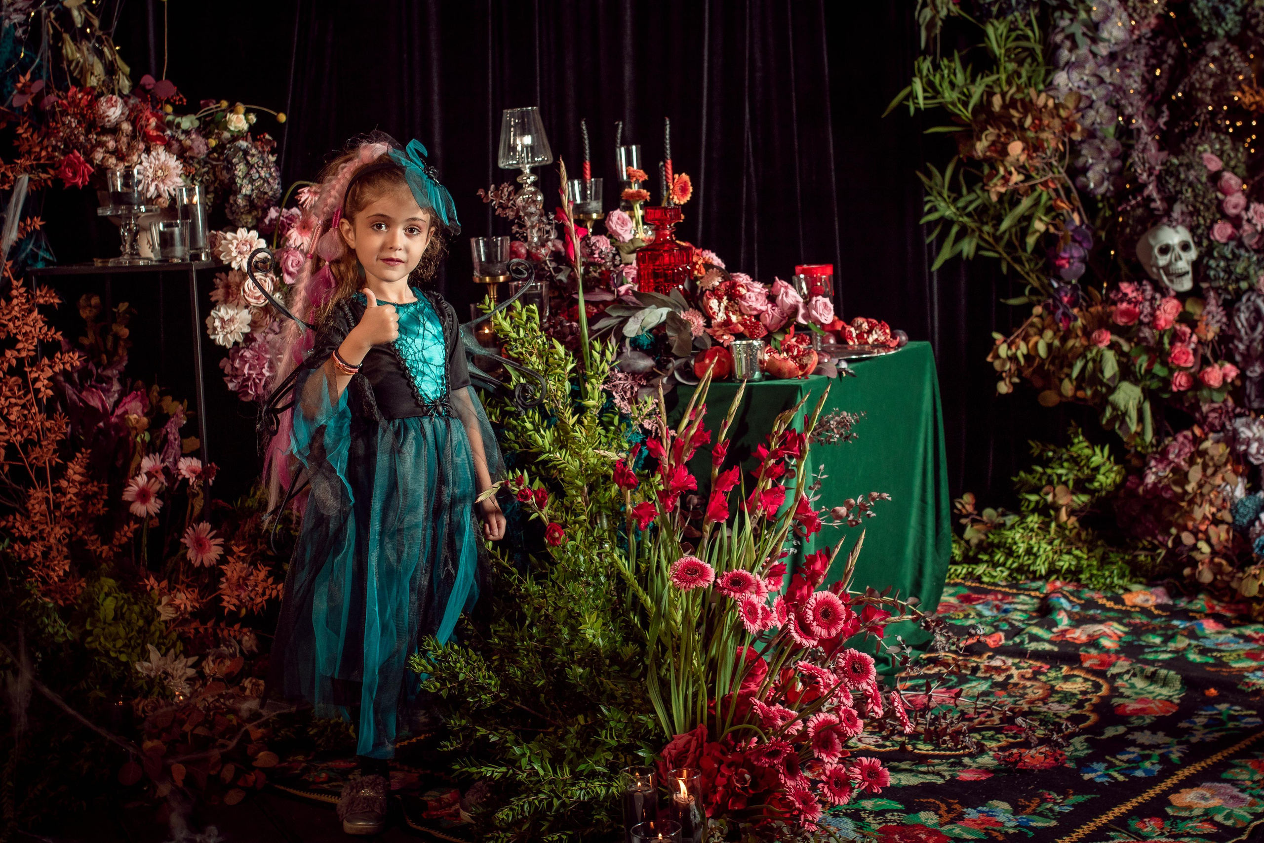 Halloween 2022. Family Photographer in Greece