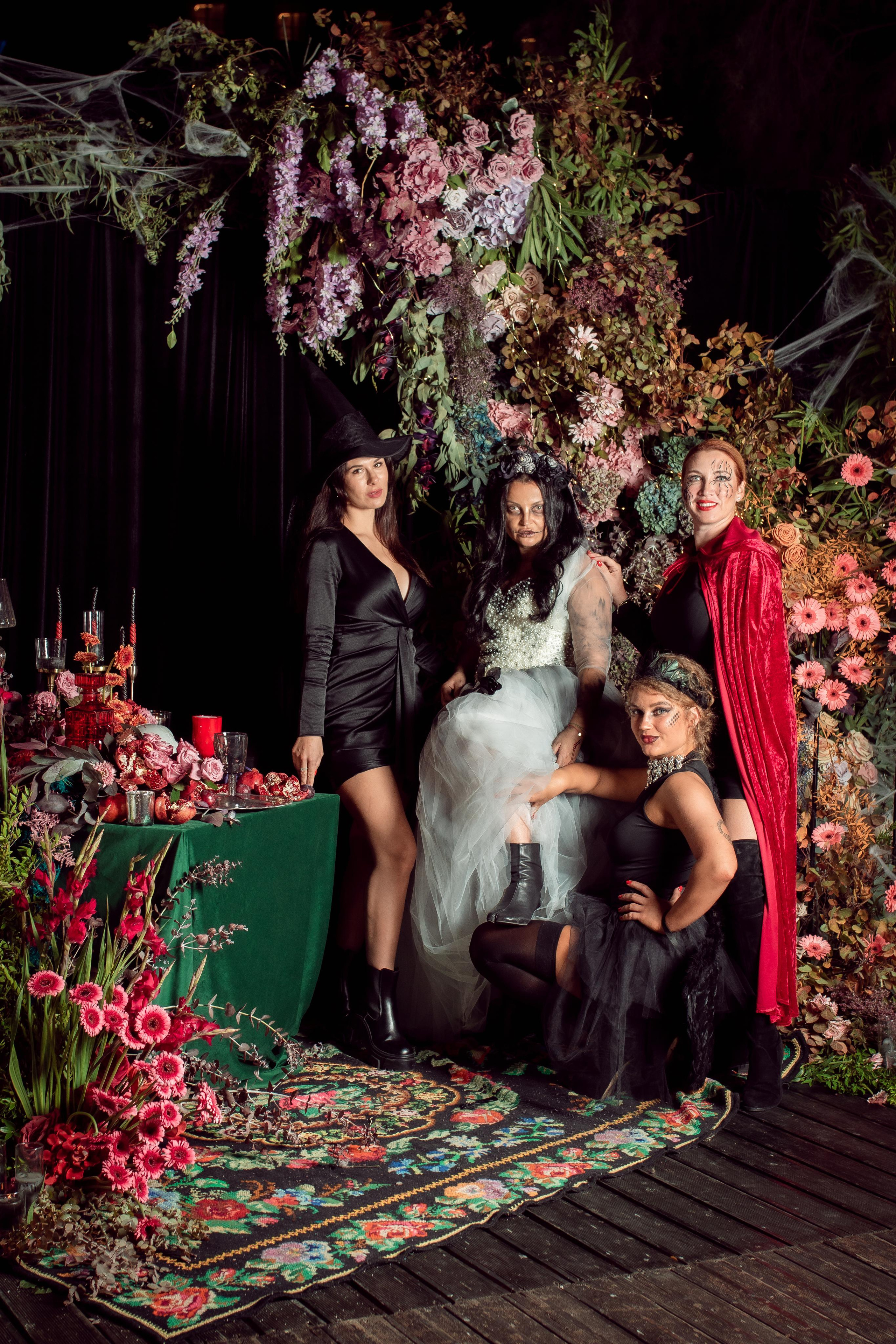 Halloween 2022. Family Photographer in Greece