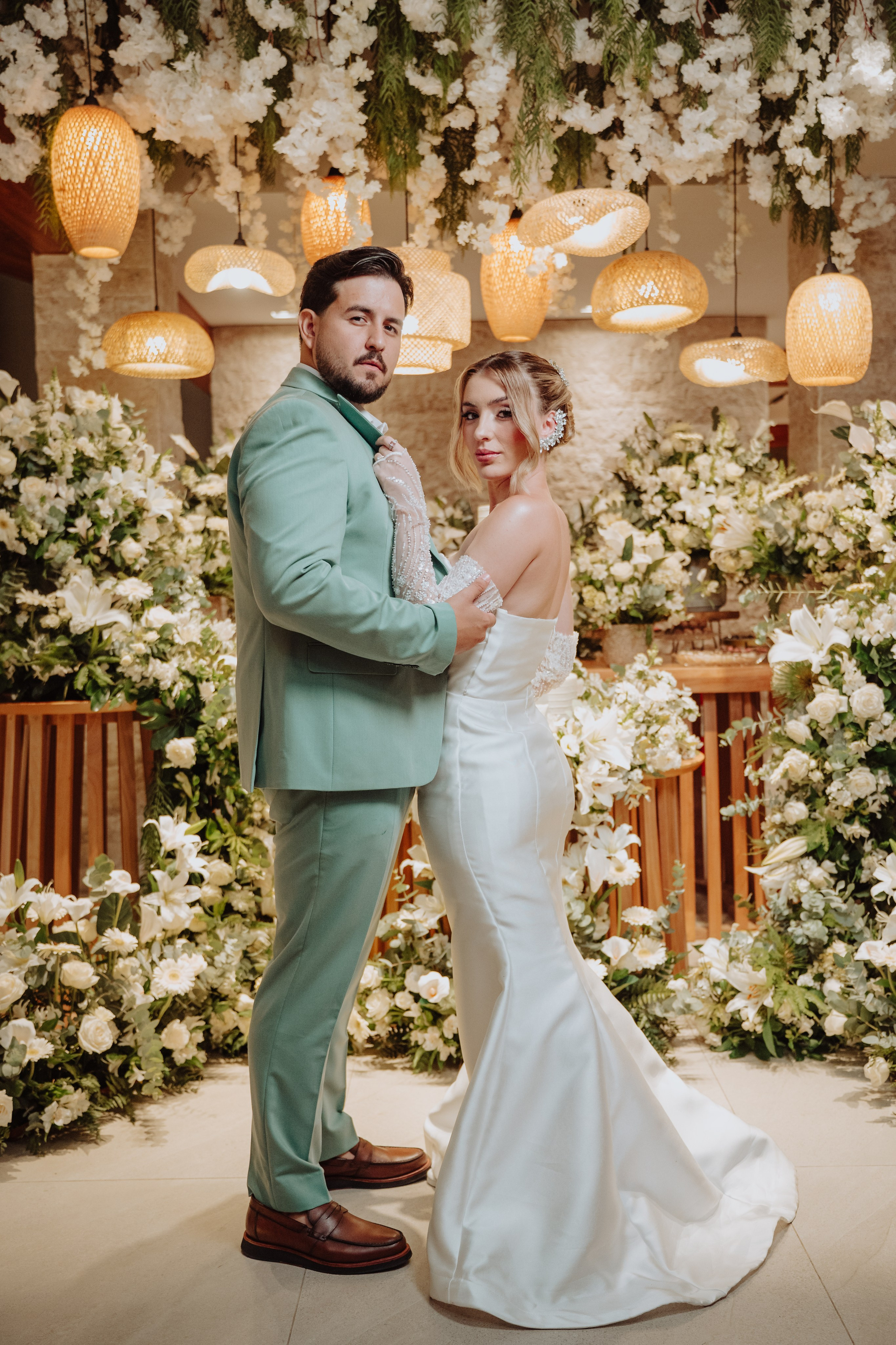 Leticia & Armado. O Casal Dos Noivos