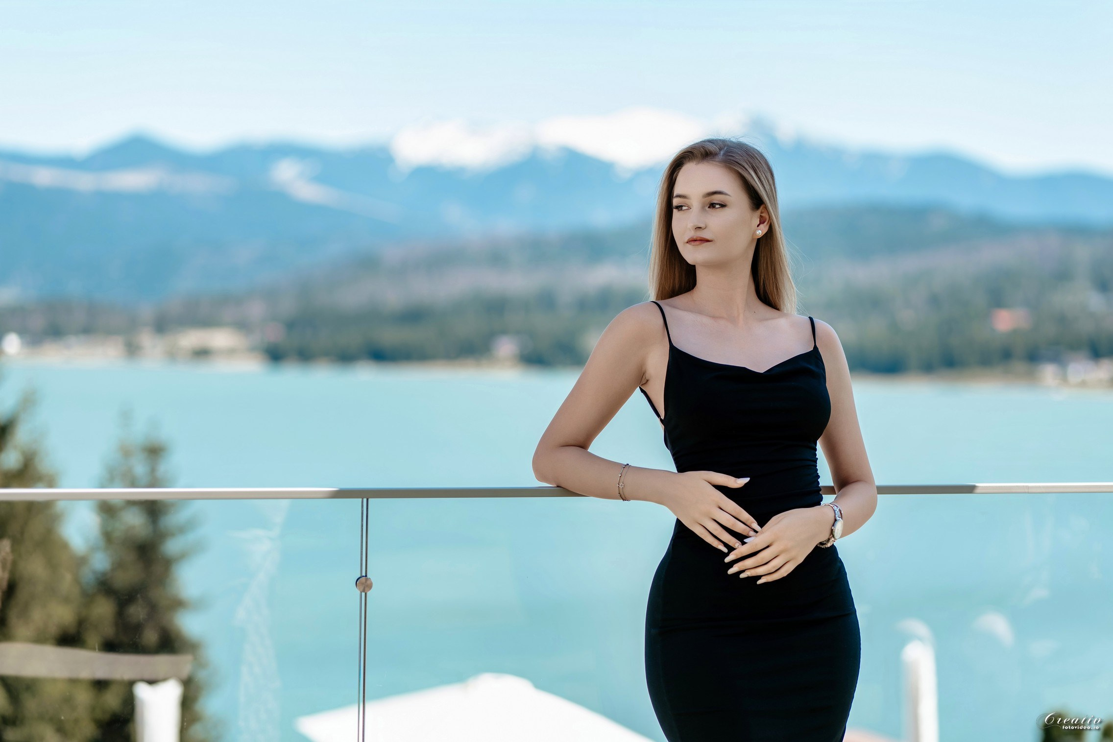 Oferta albume absolvenți 2026. Fotograf nuntă Bistrița | fotograf botez | Creativ Foto Video | Vasile Mizgan