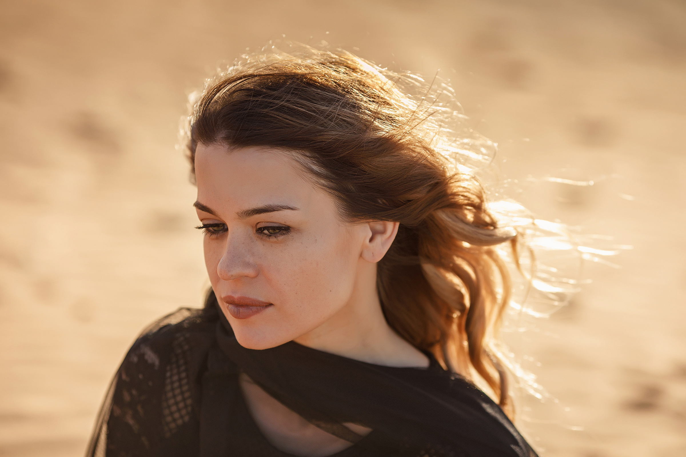 Irina. Fashion in desert. Портретний та весільний фотограф Надія Онода