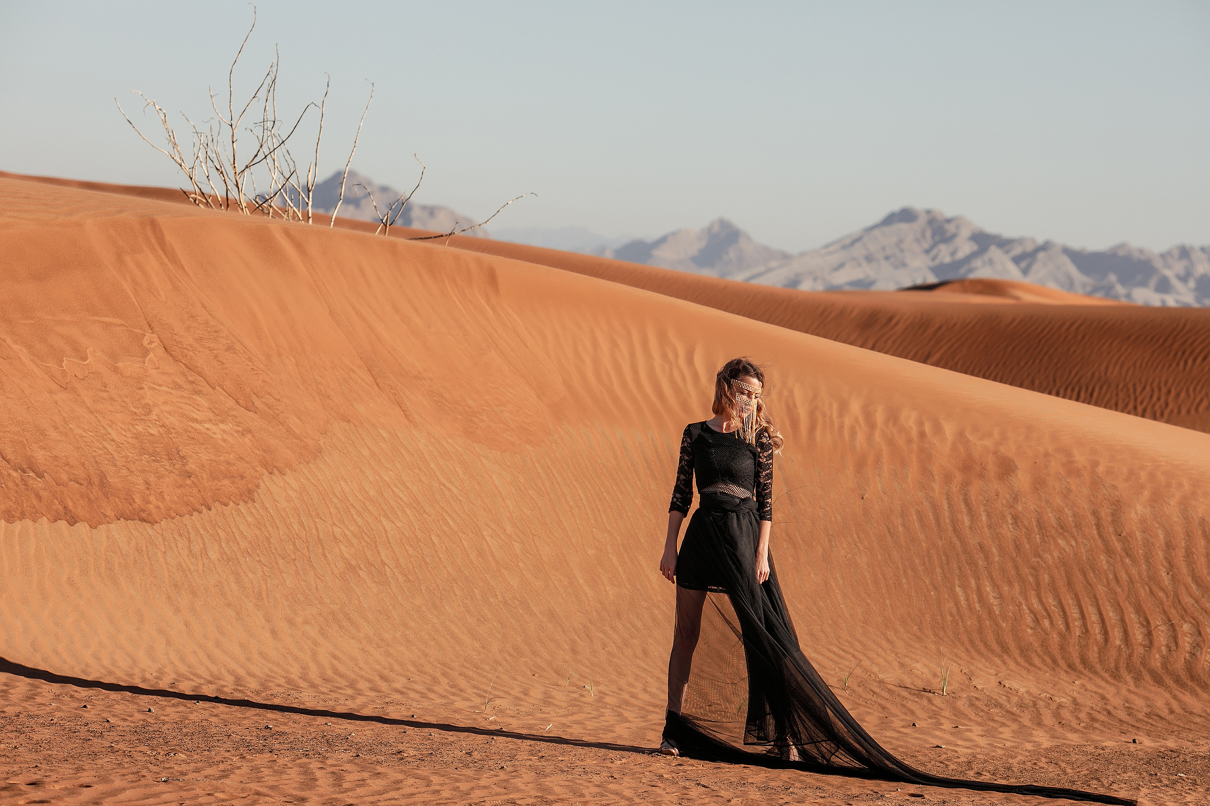 Irina. Fashion in desert. Портретний та весільний фотограф Надія Онода