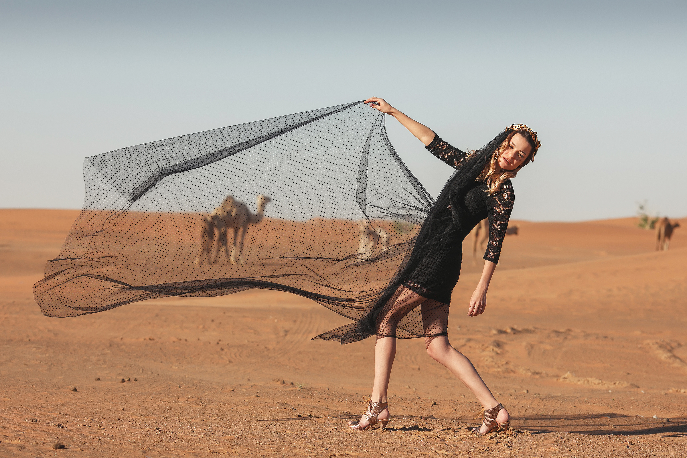 Irina. Fashion in desert. Портретний та весільний фотограф Надія Онода