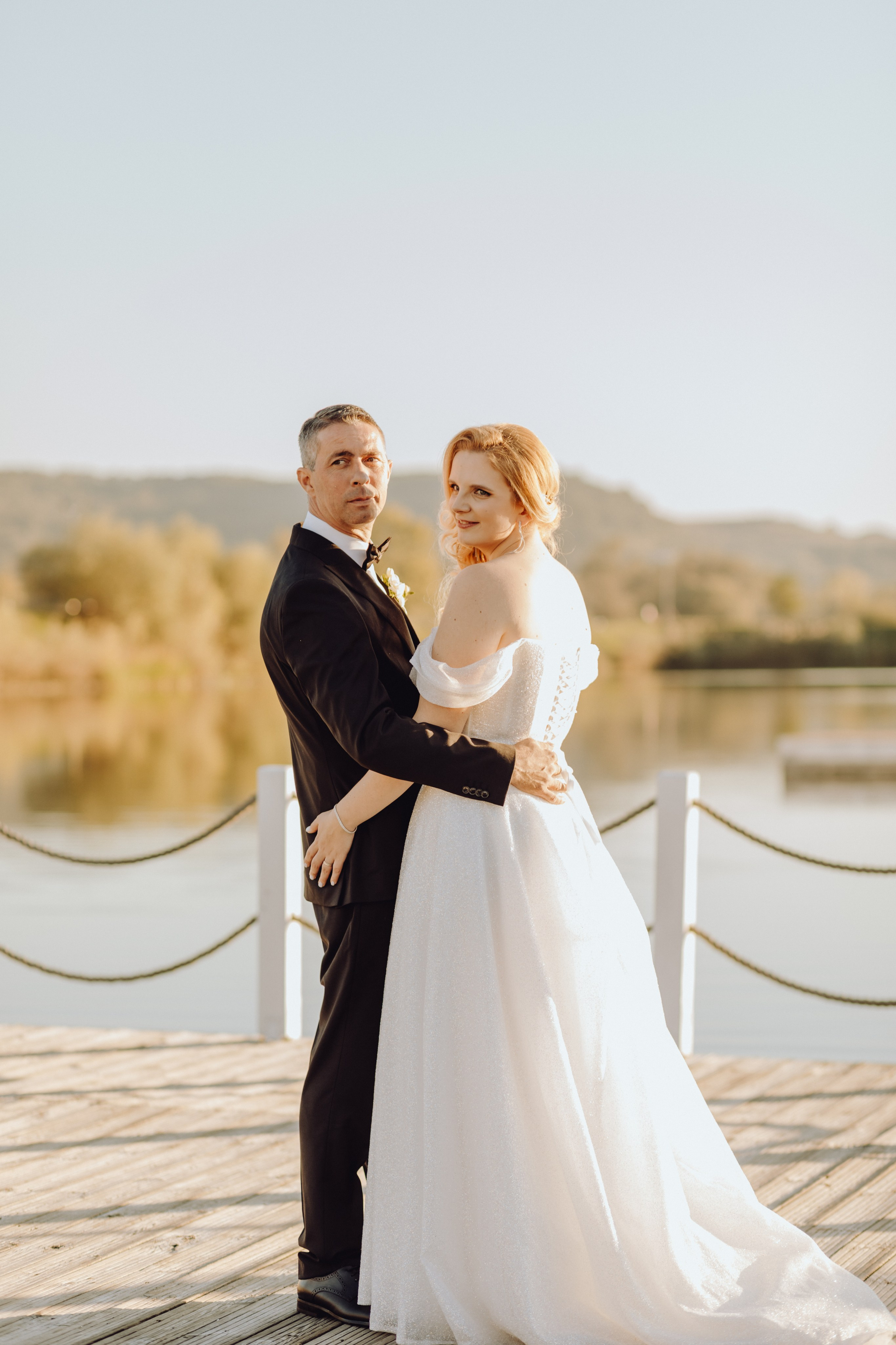 Alexandru & Maria. Wedding & couple photographer from Romania Rut Vetan