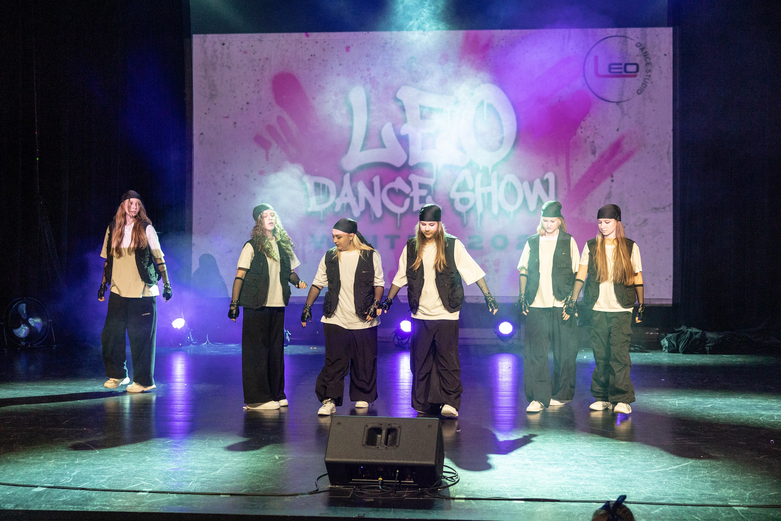 LEO DANCE SHOW WINTER 2025. Семейный и детский фотограф в Варшаве Мила Бобровская