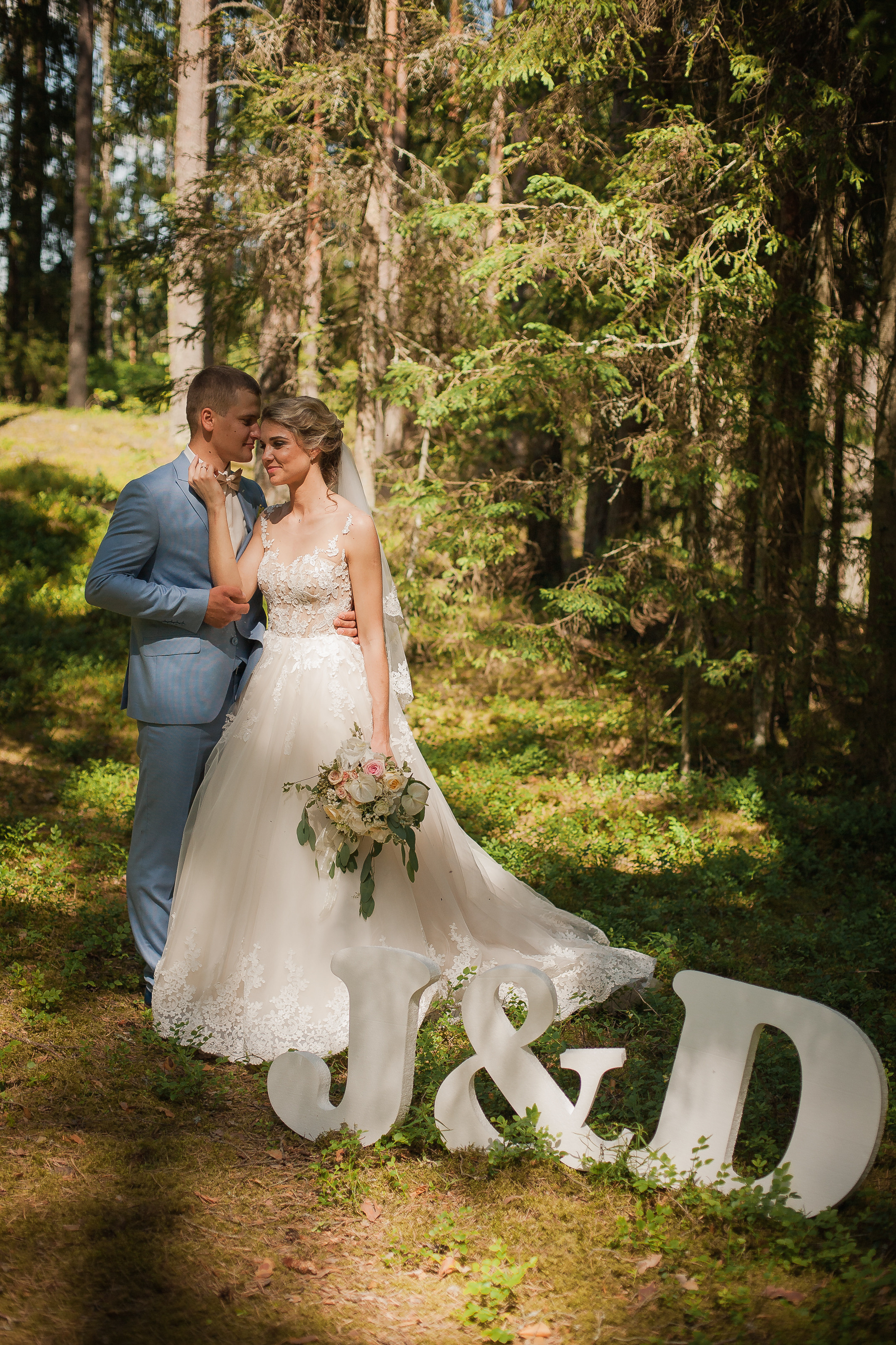 Kāzu fotosesijas Latgalē. Populārākā kāzu, bērnu un ģimeņu fotogrāfe Latgalē Veronika Lokotko