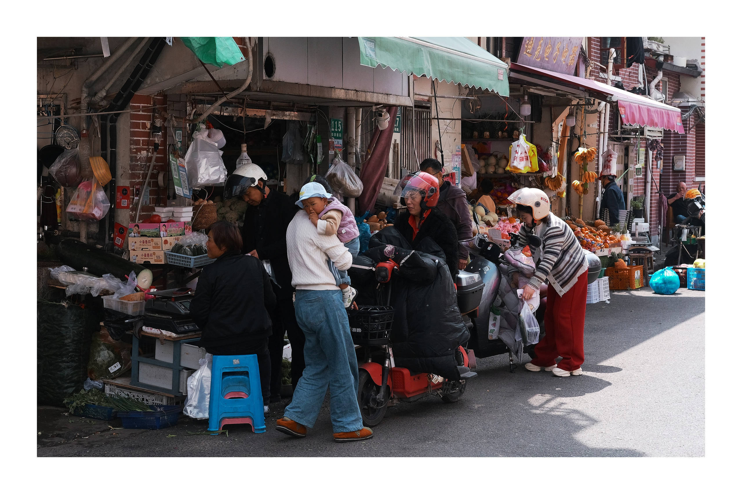 Shanghai Street Photography Tour [2026] | China 🇨🇳. 中国街头摄影 | The Streets of China Through My Eyes | 深圳