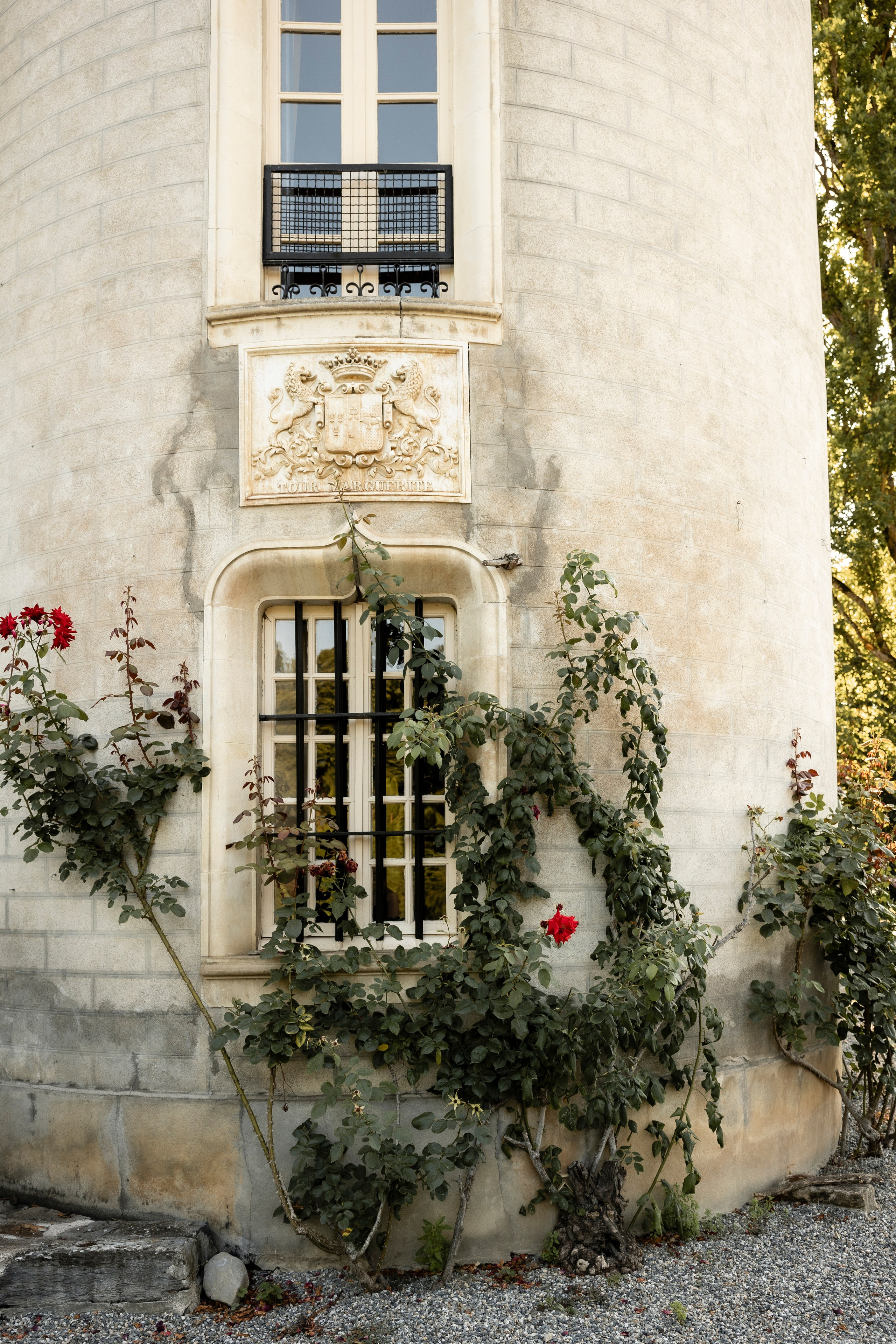 Château Elopement in Occitanie — Château Bagen | Southwest France. Eugénie Smirnova — Wedding & Elopement Photographer in Southwest France