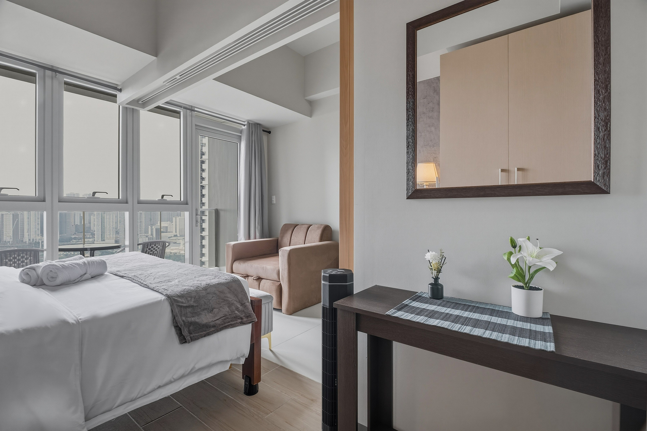 Uptown Parksuites II BGC. Interior & Architectural Photographer Philippines | Argen Carlo Camaclang