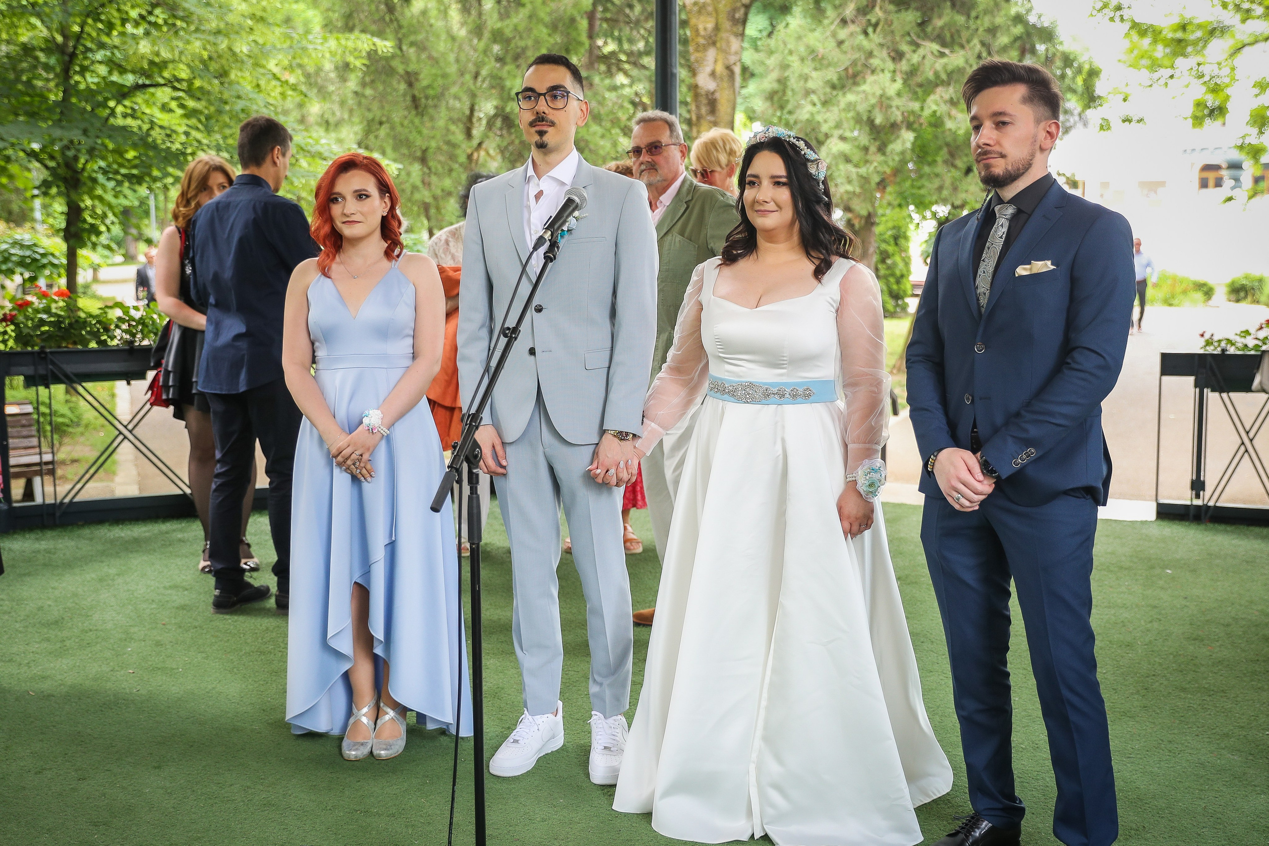 Andreea & Andrei — autentic, asumat, real. Rares Bucur is a professional wedding photographer based in Cluj-Napoca, Romania, specializing in wedding photography