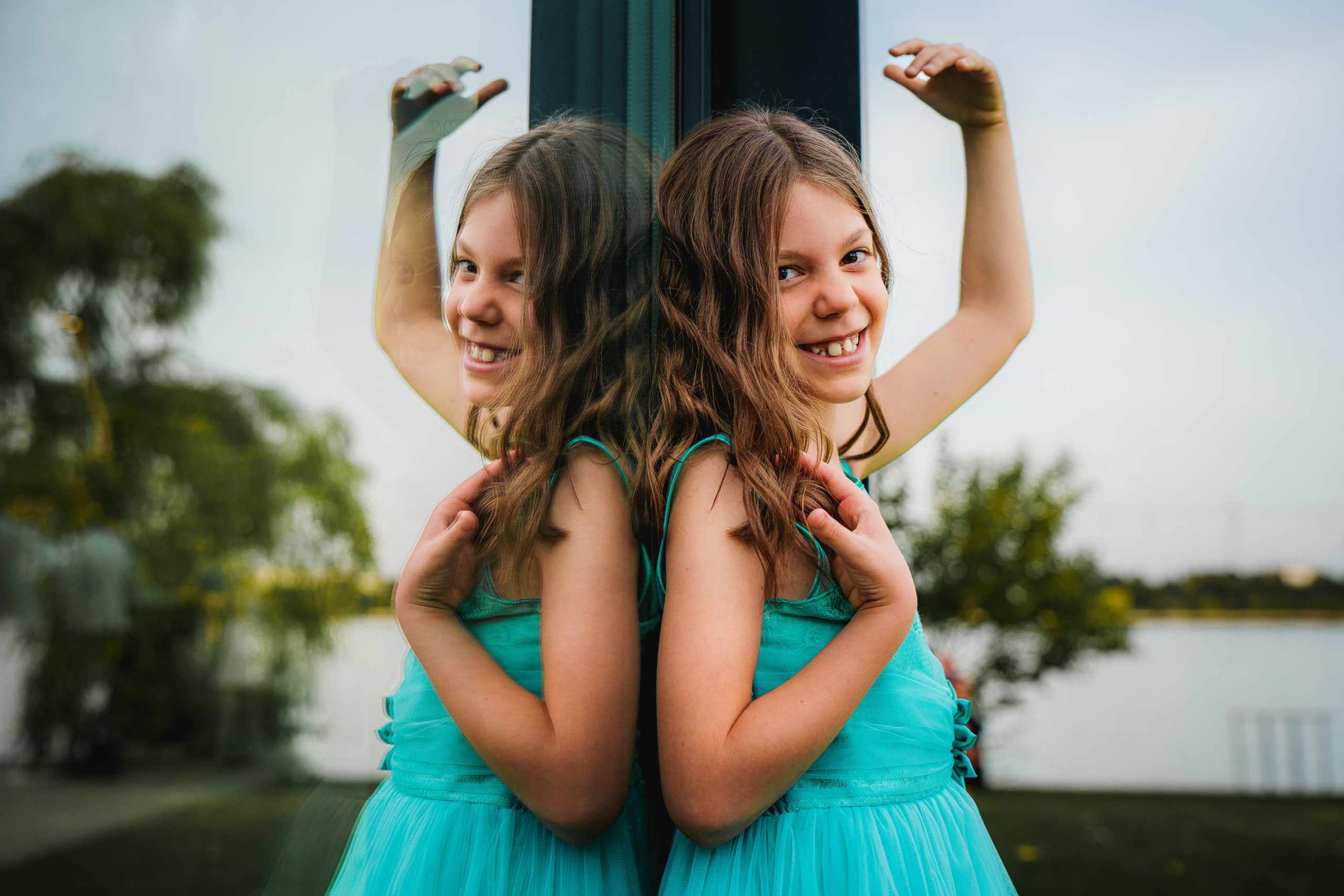 Ședința foto cu Ecaterina și Ilinca – portrete pline de zâmbete și emoție. Liviu Andrei - Fotograf